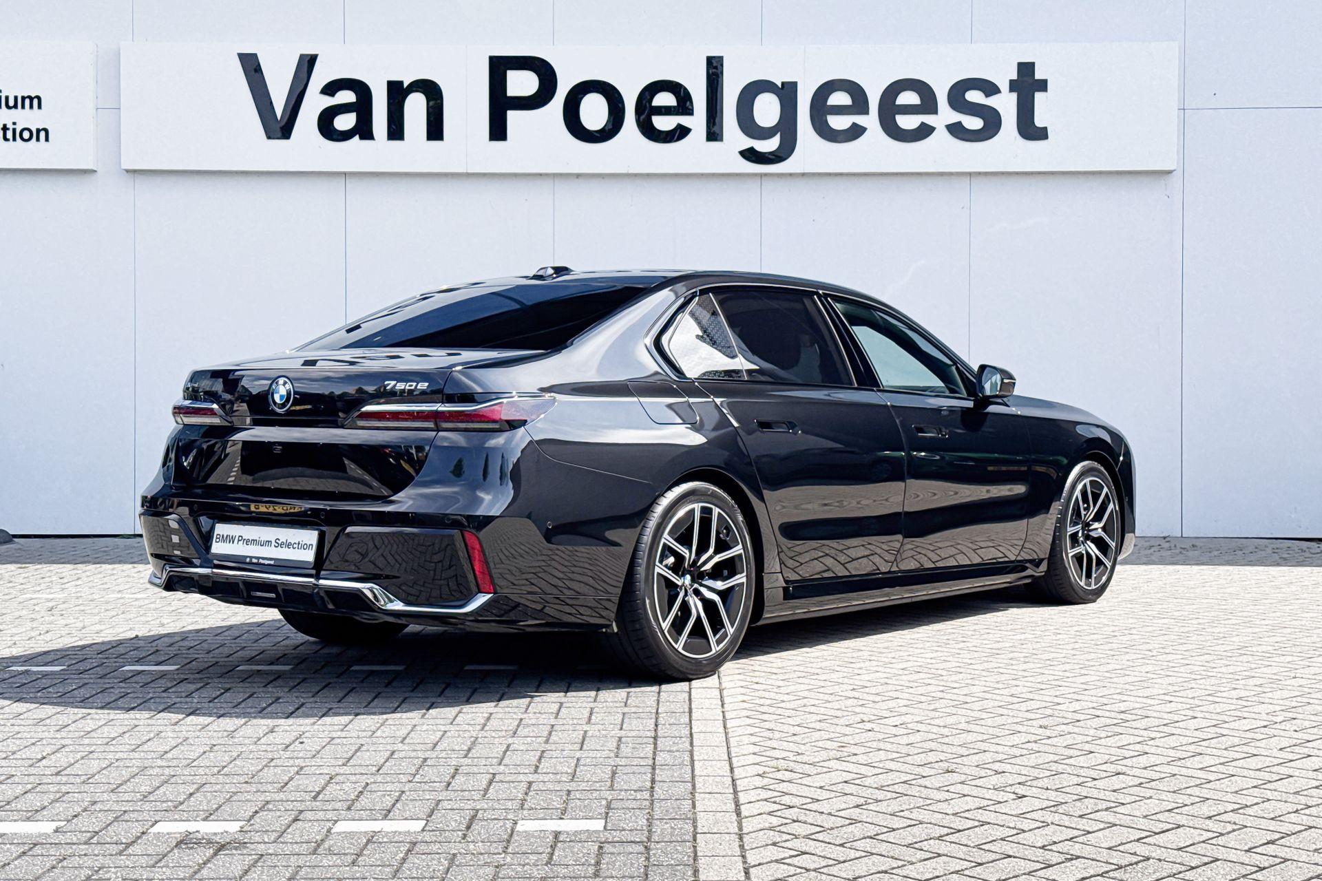 Foto van BMW 750e xDrive