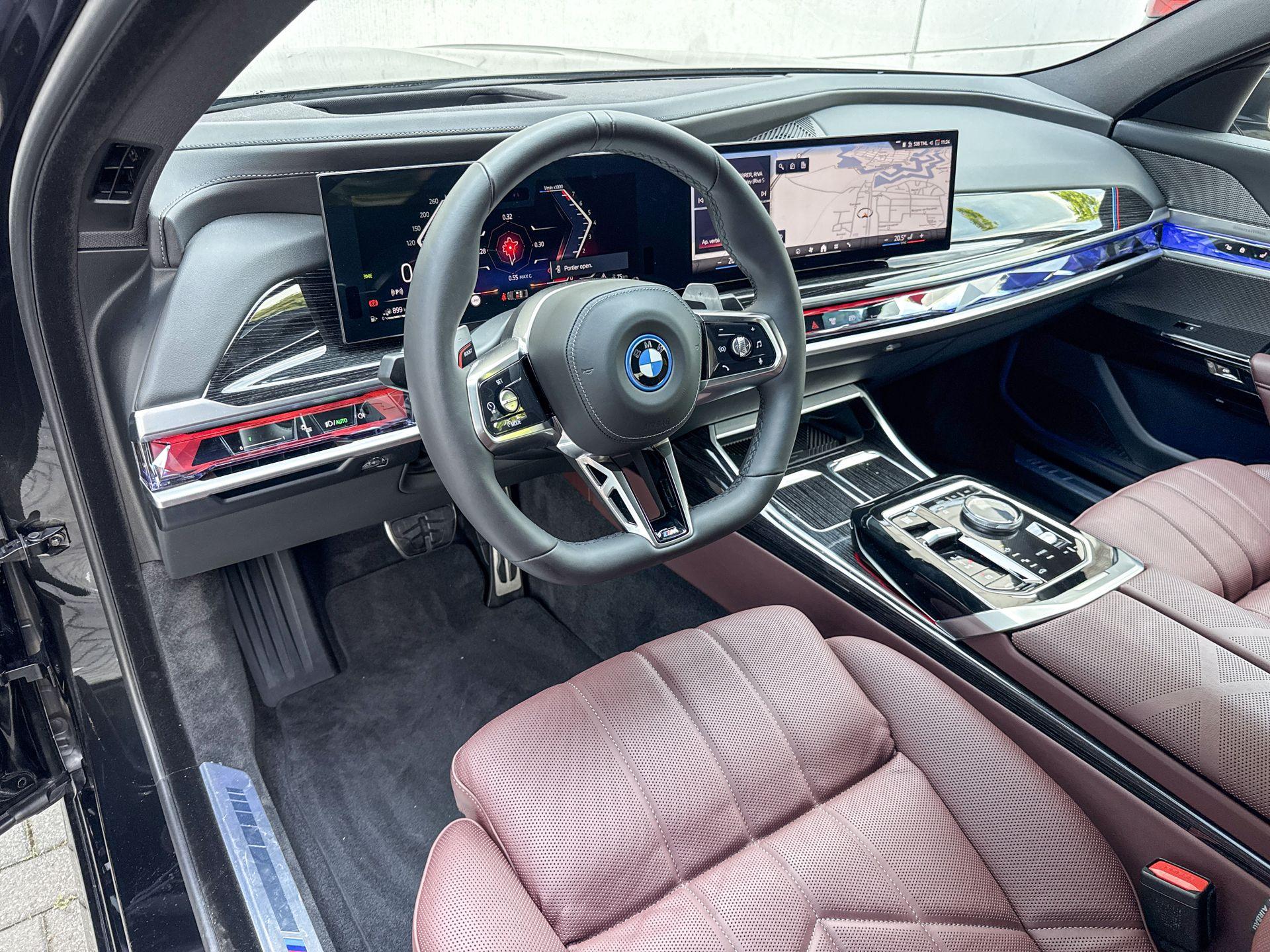 Foto van BMW 750e xDrive