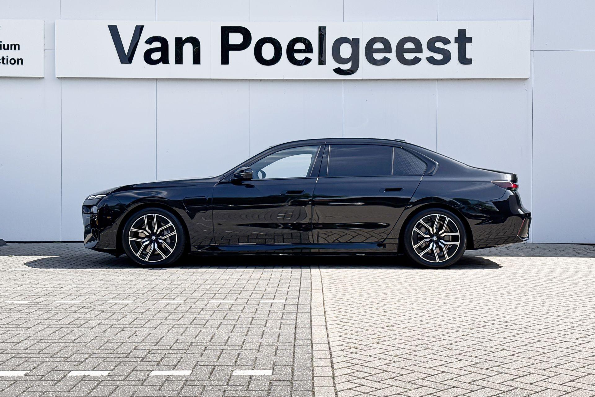 Foto van BMW 750e xDrive