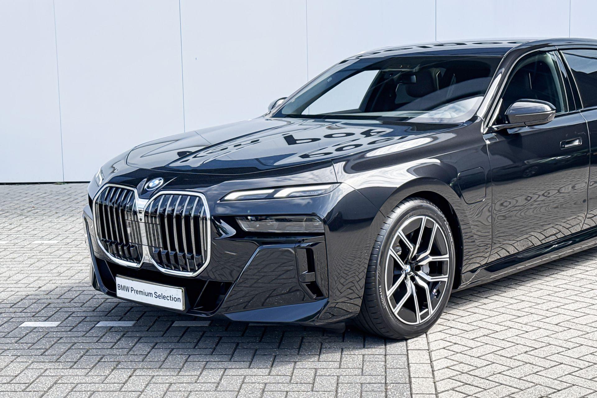 Foto van BMW 750e xDrive