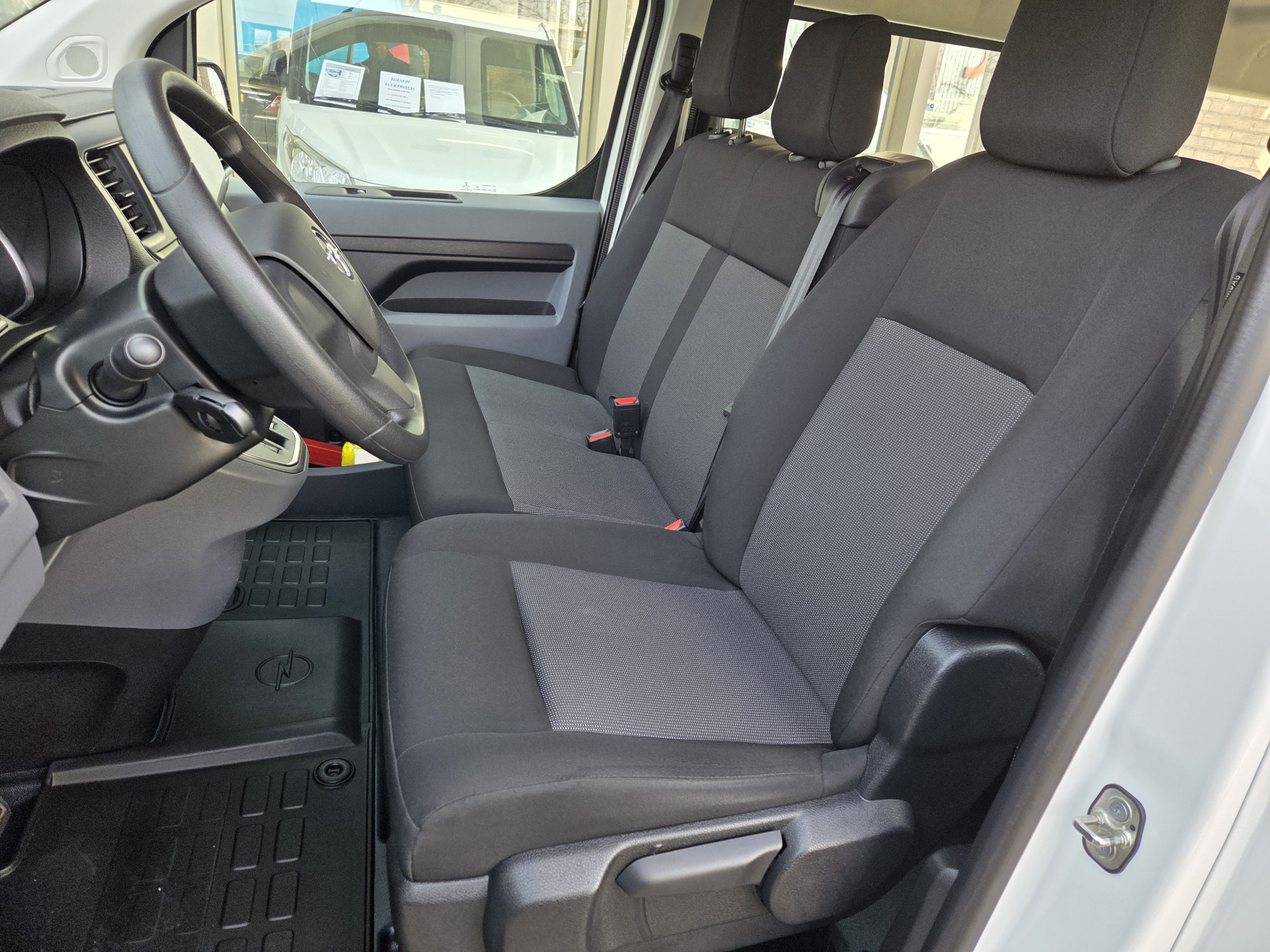 Foto van Opel Vivaro / Zafira Life