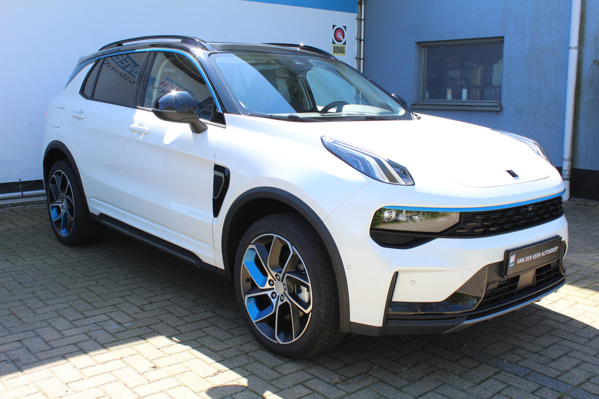 Foto van Lynk&co LYNK & Co 01