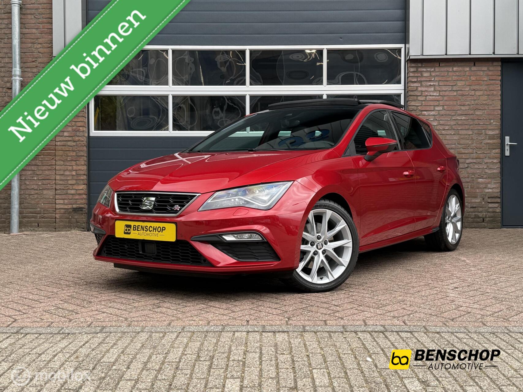 Seat Leon 1.8 TSI FR DSG Aerodynamica Panodak Navi Seat Sound Carplay Camera Alcantara 2018 - voorkant