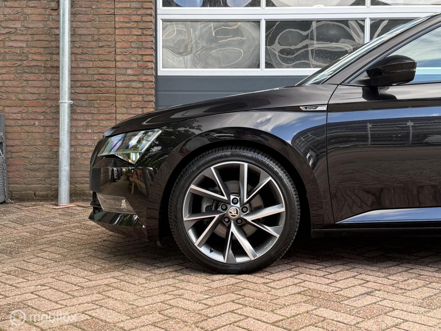 Foto van Skoda Superb Combi