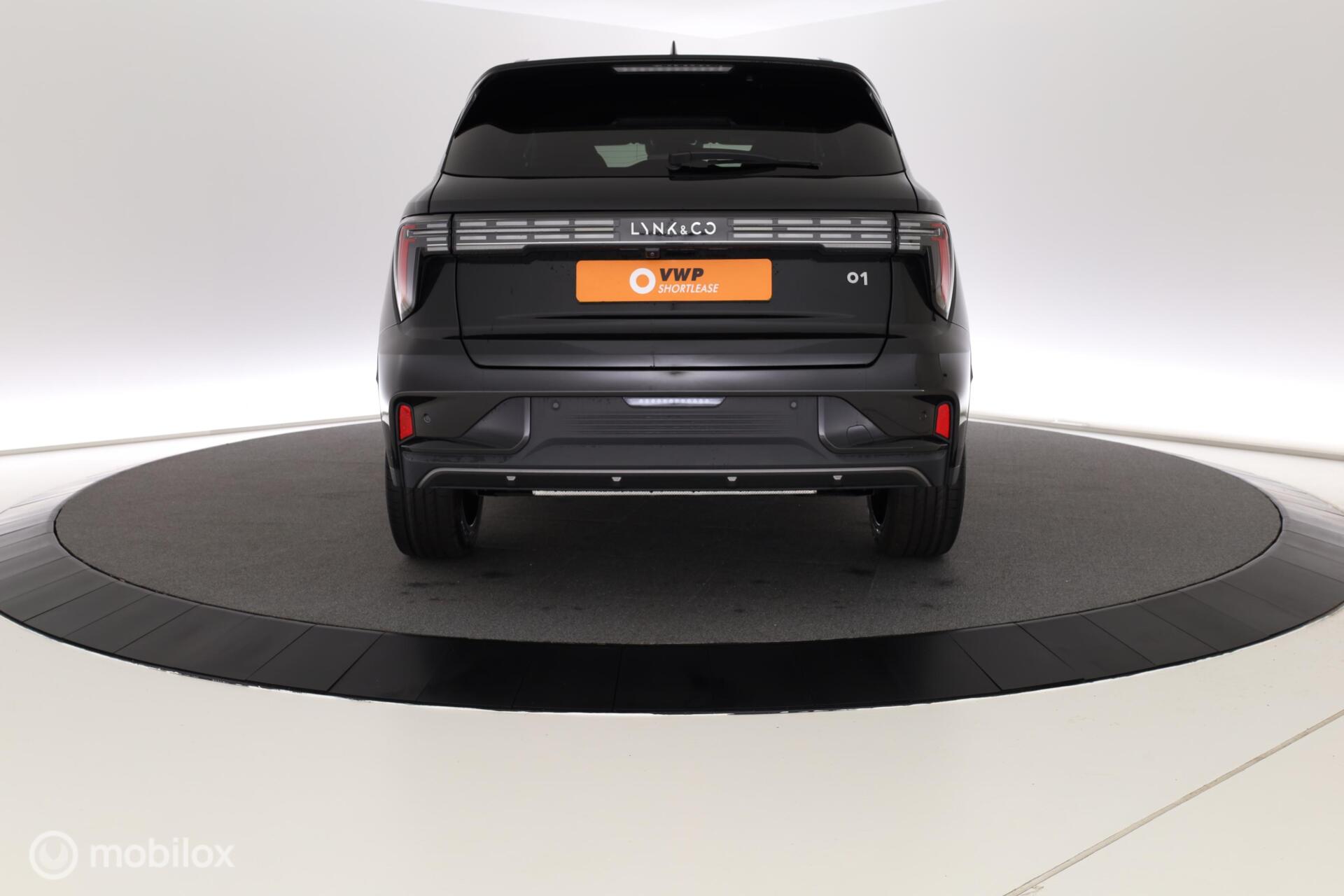 Foto van Lynk&co LYNK & Co 01