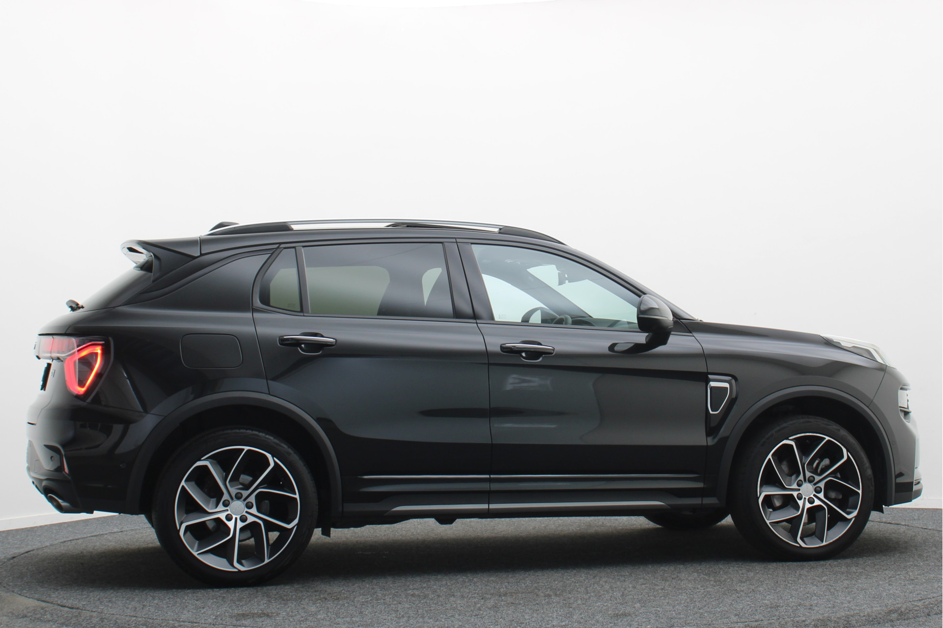 Foto van Lynk&co LYNK & Co 01