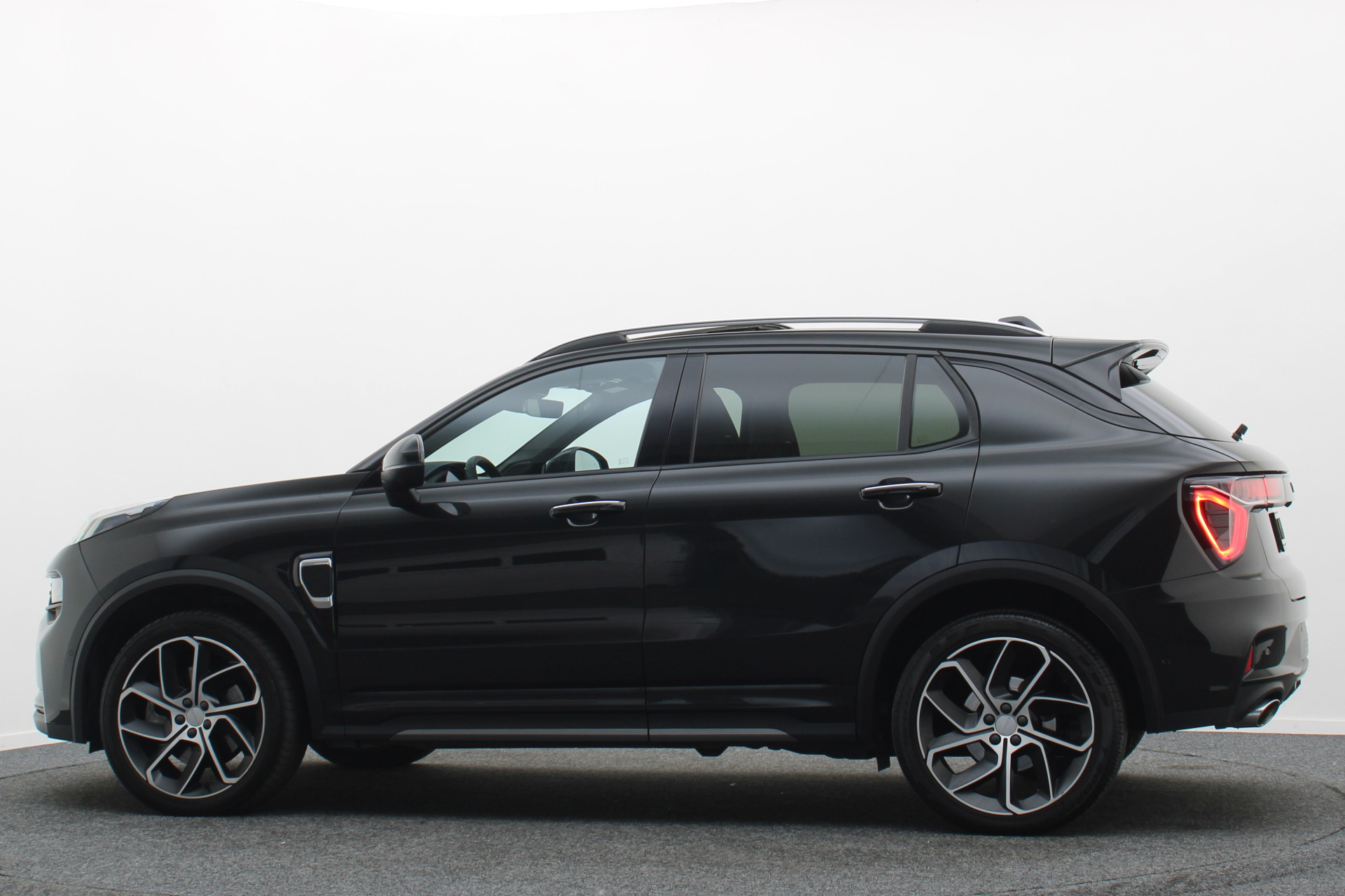 Foto van Lynk&co LYNK & Co 01