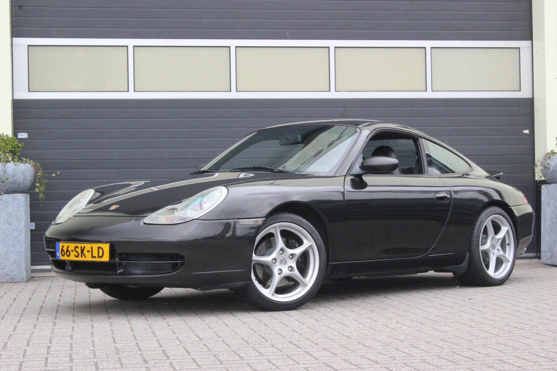 Foto van PORSCHE 911 CARRERA