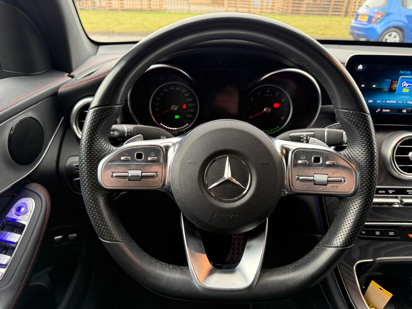 Foto van Mercedes-Benz GLC 300 E 4Matic