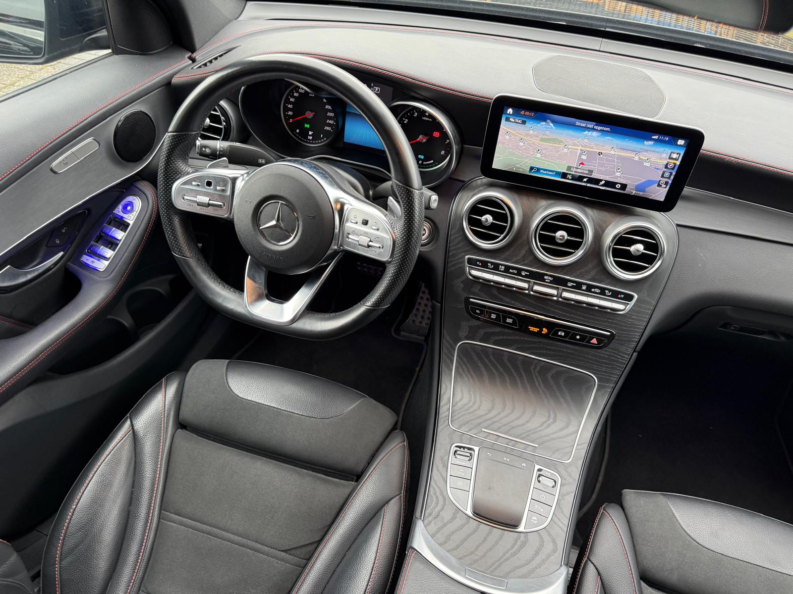 Foto van Mercedes-Benz GLC 300 E 4Matic