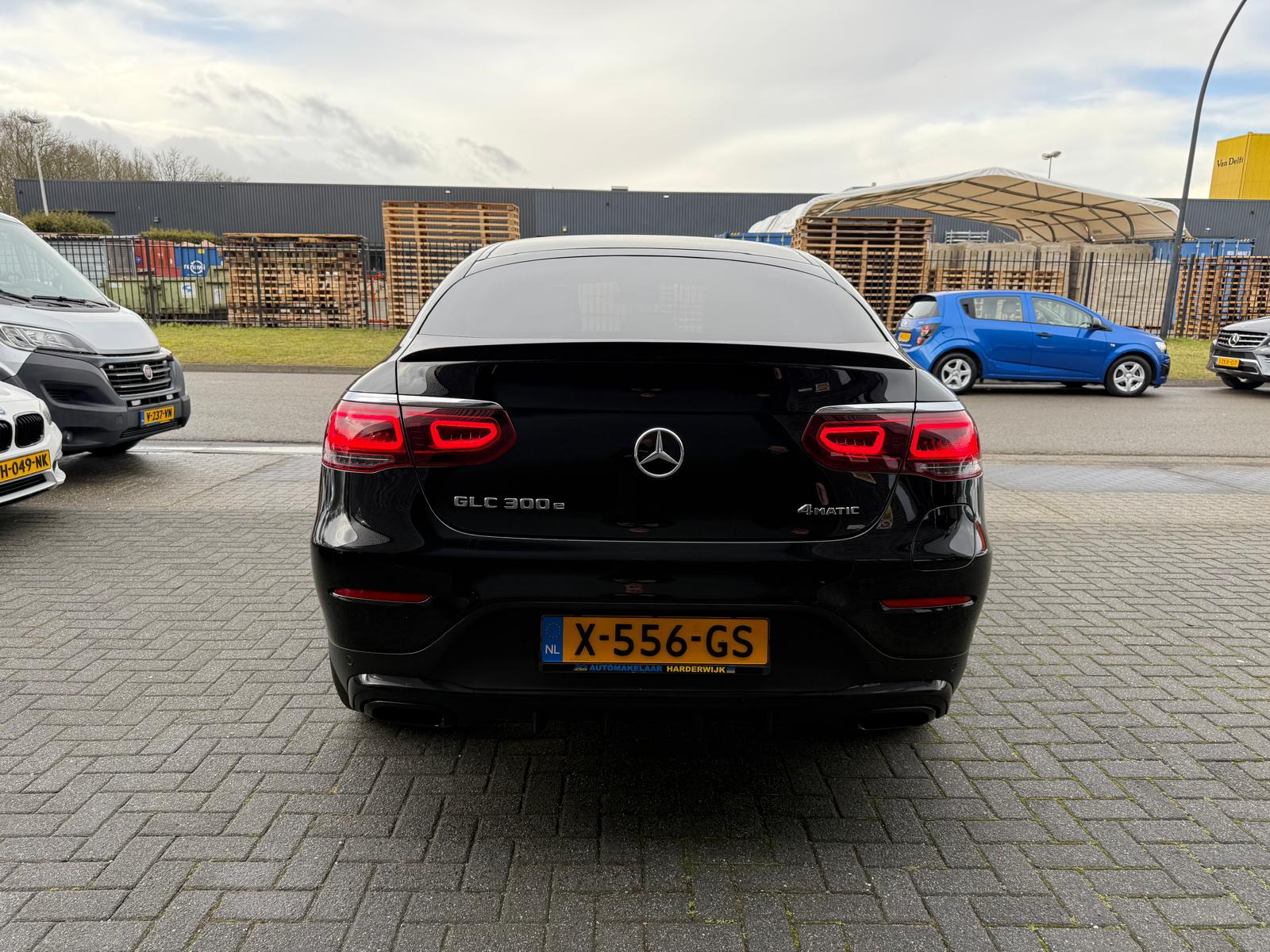 Foto van Mercedes-Benz GLC 300 E 4Matic