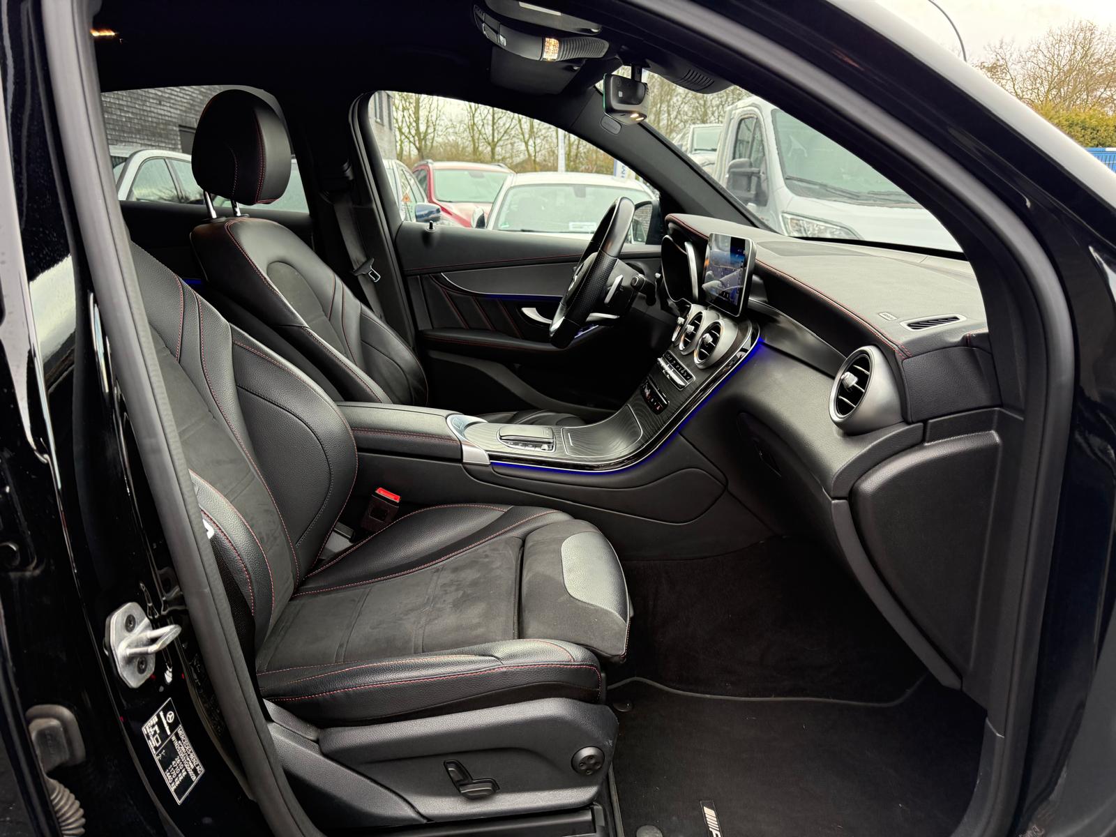Foto van Mercedes-Benz GLC 300 E 4Matic