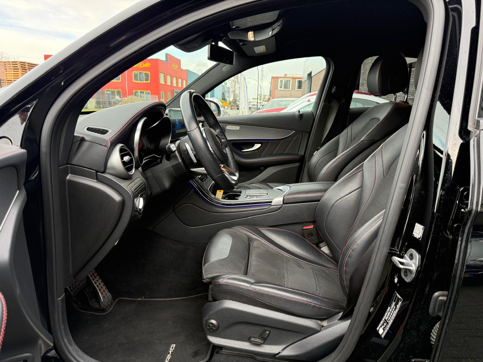 Foto van Mercedes-Benz GLC 300 E 4Matic