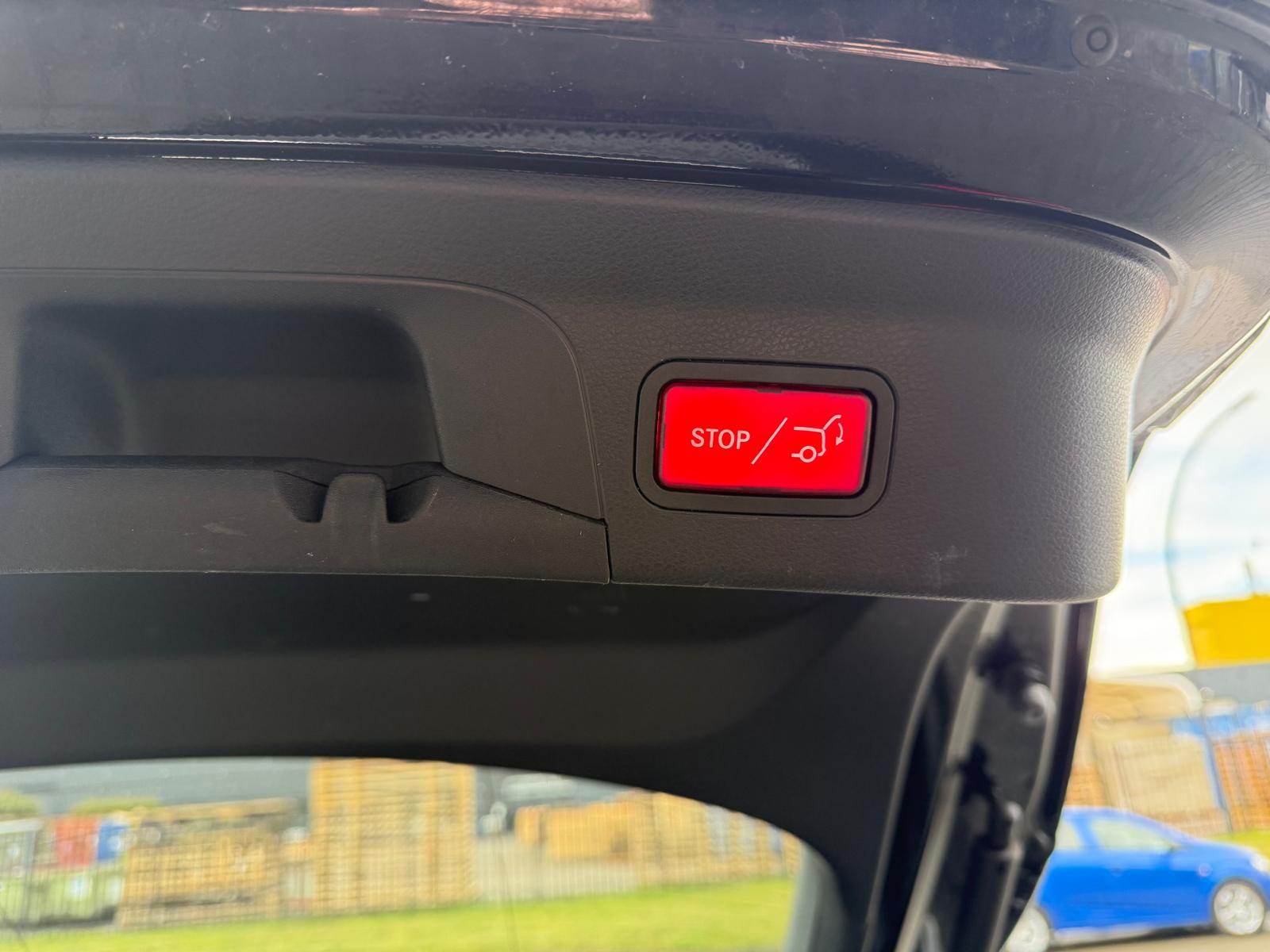 Foto van Mercedes-Benz GLC 300 E 4Matic