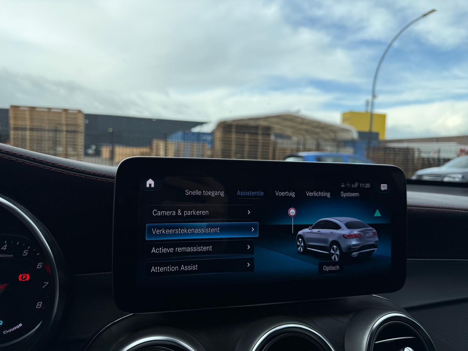Foto van Mercedes-Benz GLC 300 E 4Matic