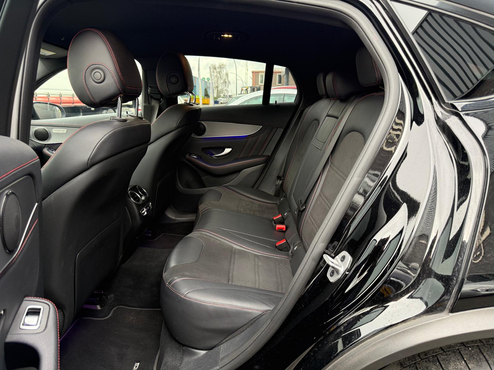 Foto van Mercedes-Benz GLC 300 E 4Matic