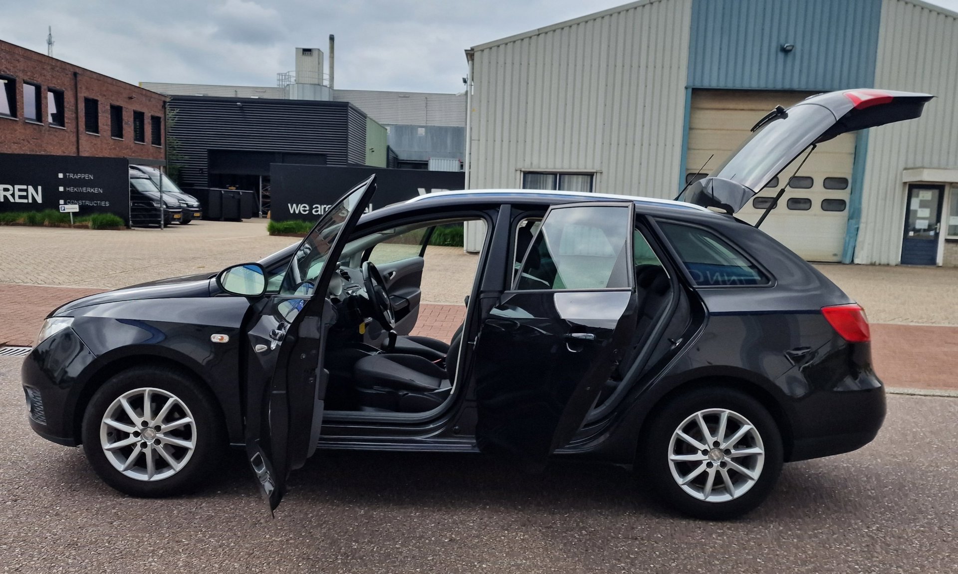 Foto van Seat Ibiza ST