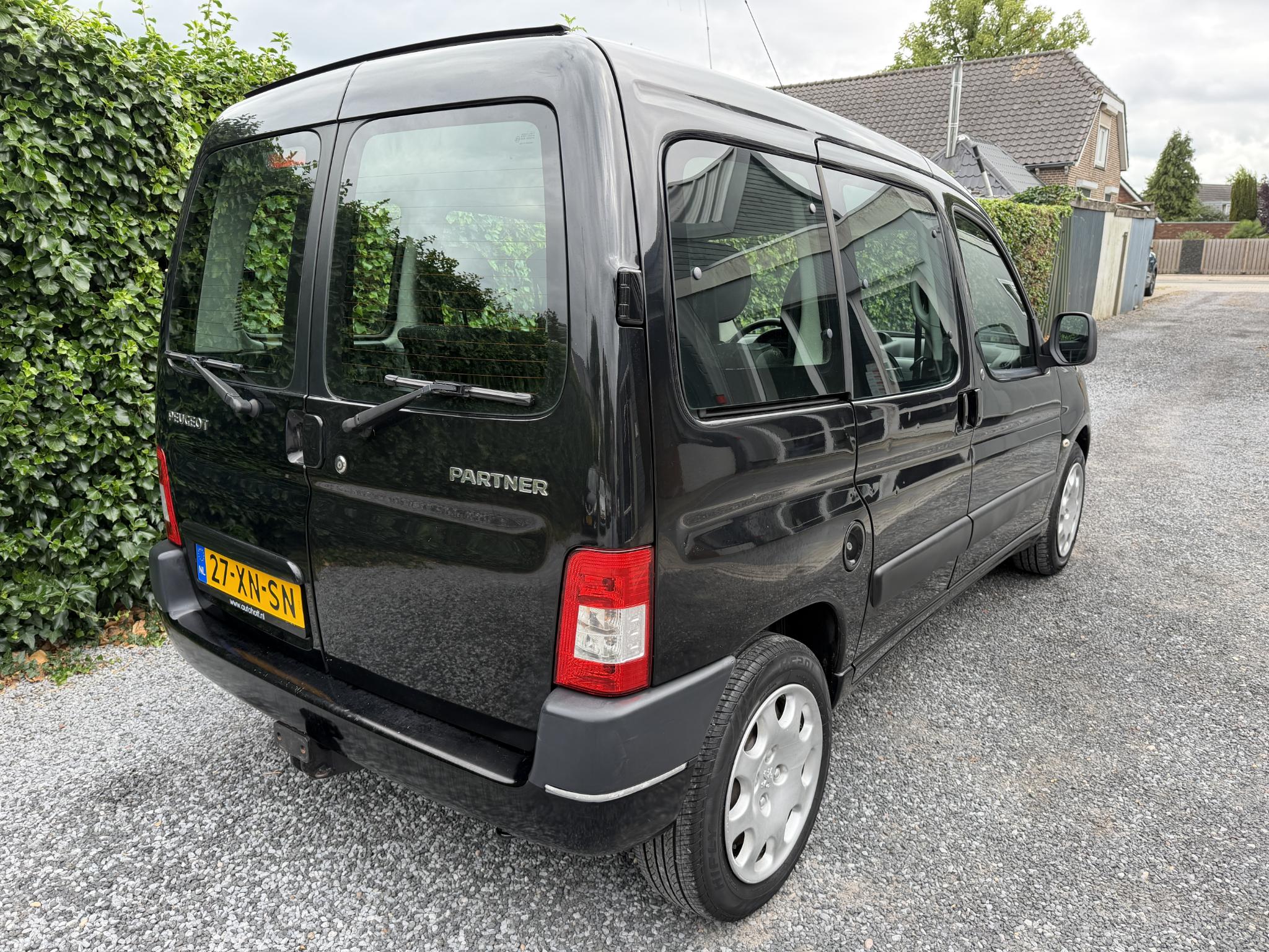 Foto van Peugeot Partner