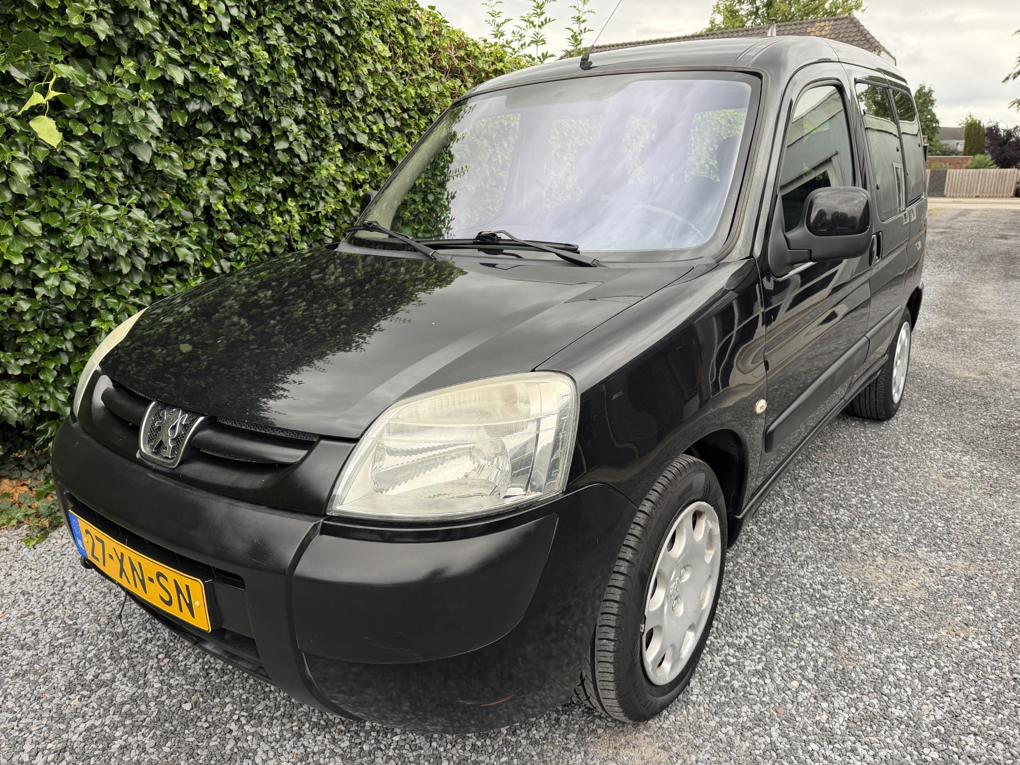 Foto van Peugeot Partner
