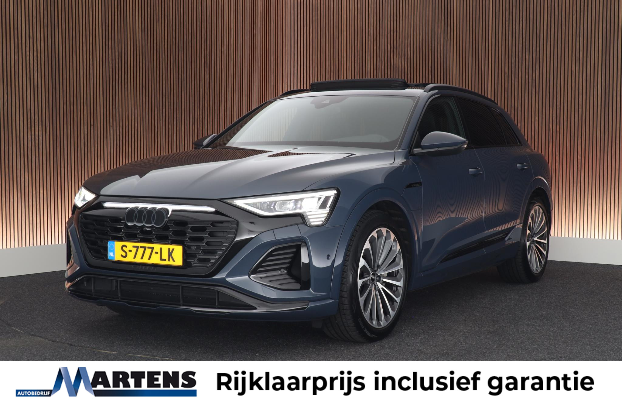 Audi Q8 50 E-tron 50 340pk quattro S Edition 95 kWh 2023 - voorkant