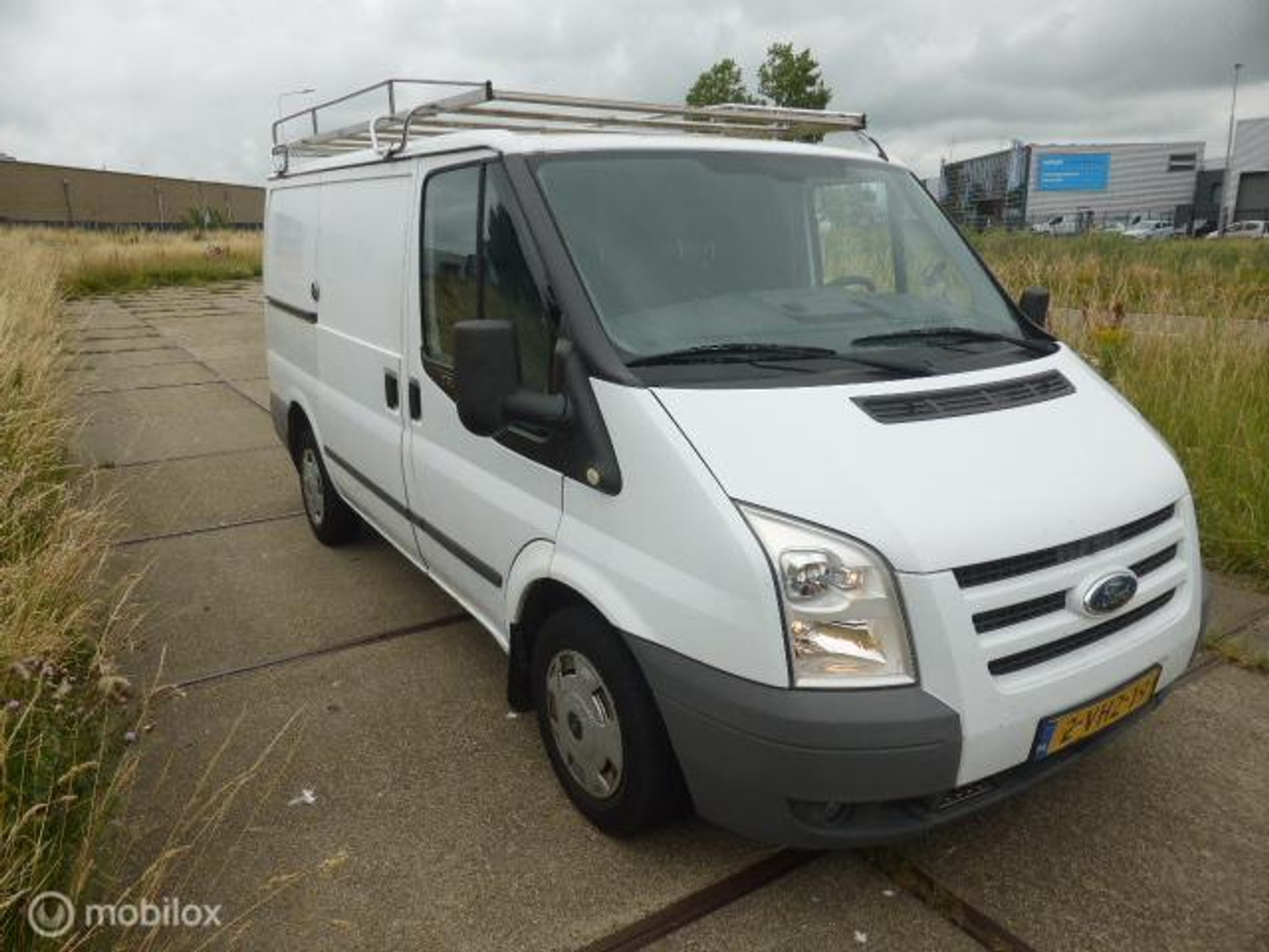 Foto van Ford Transit 260s Van 115dpf 4.36