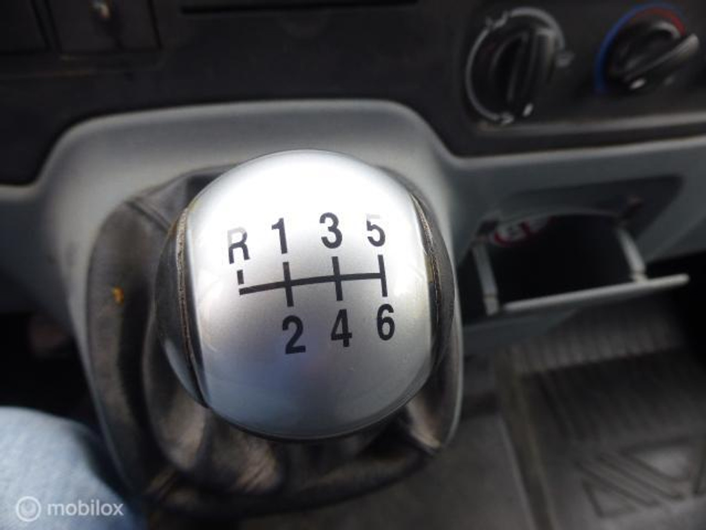 Foto van Ford Transit 260s Van 115dpf 4.36