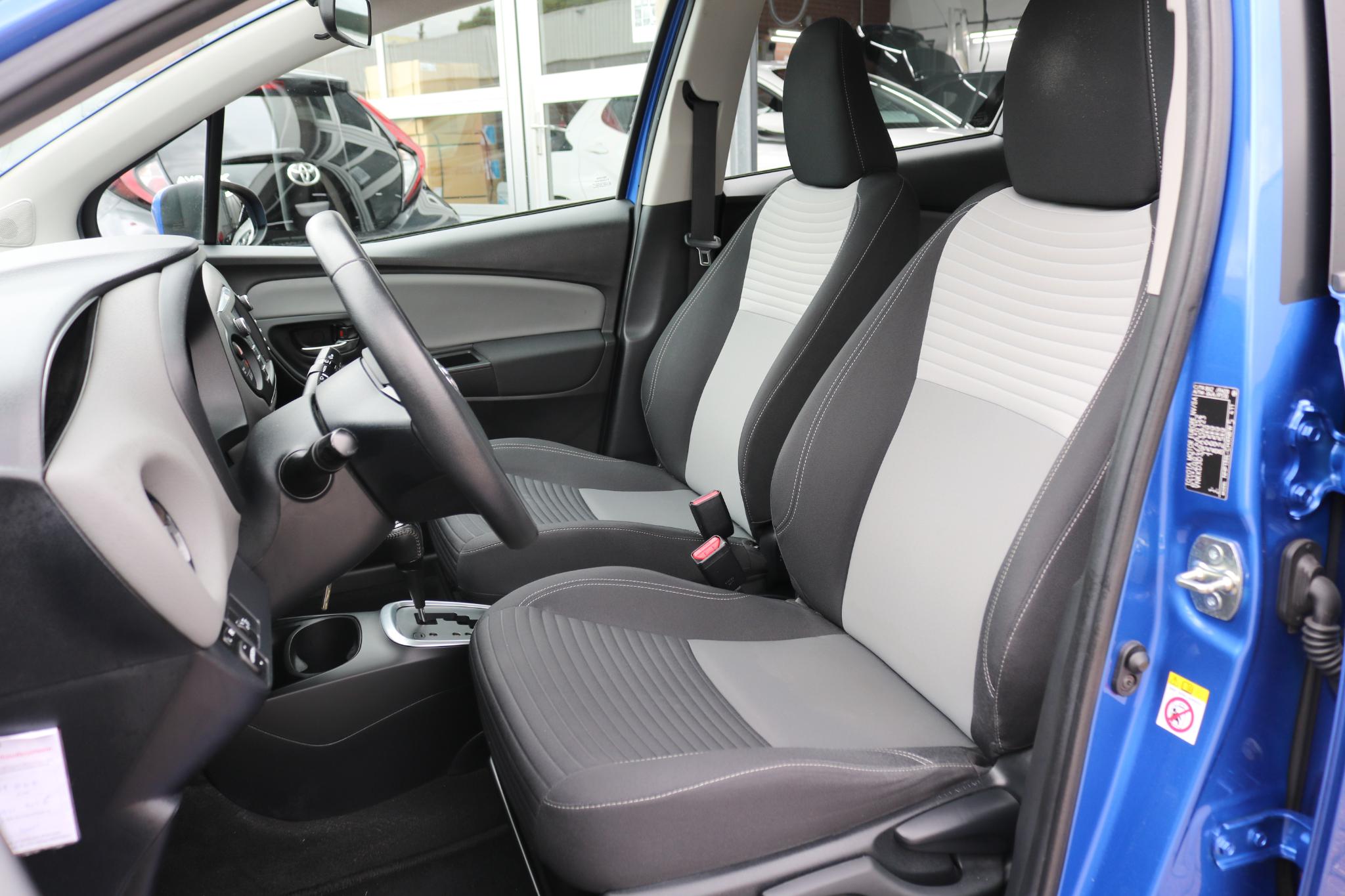 Foto van Toyota Toyota Yaris Hybrid