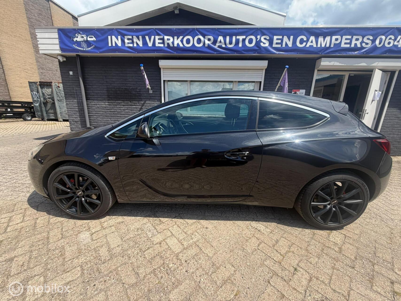 Foto van Opel Astra GTC