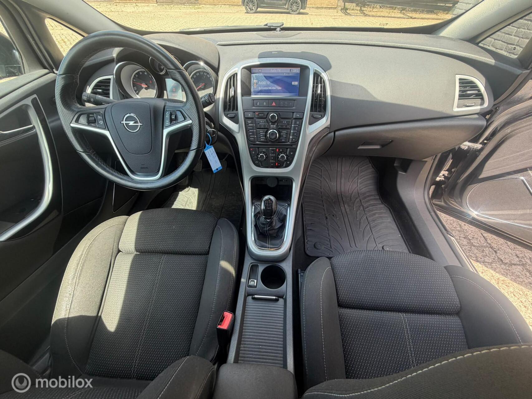 Foto van Opel Astra GTC