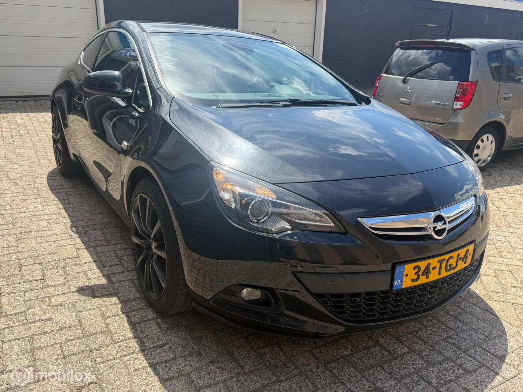 Foto van Opel Astra GTC