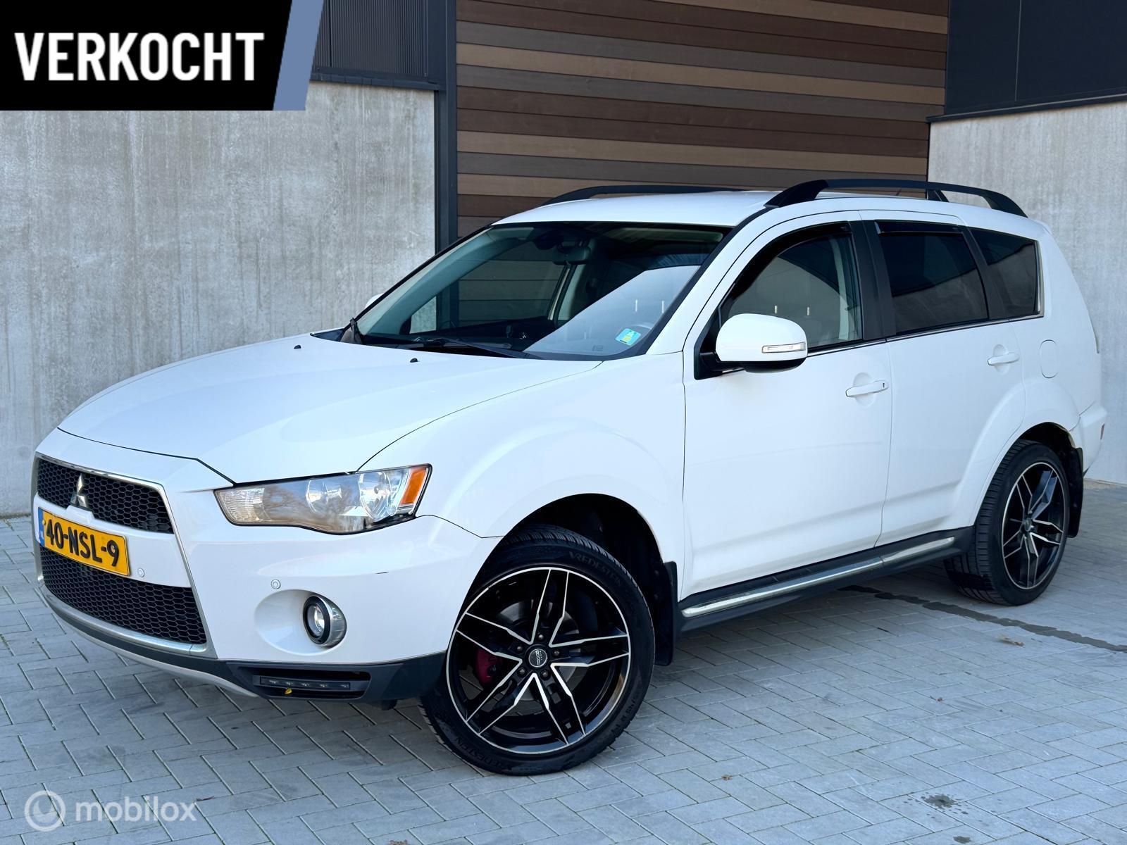Mitsubishi Outlander 2.0 Intro Edition 2010 - voorkant