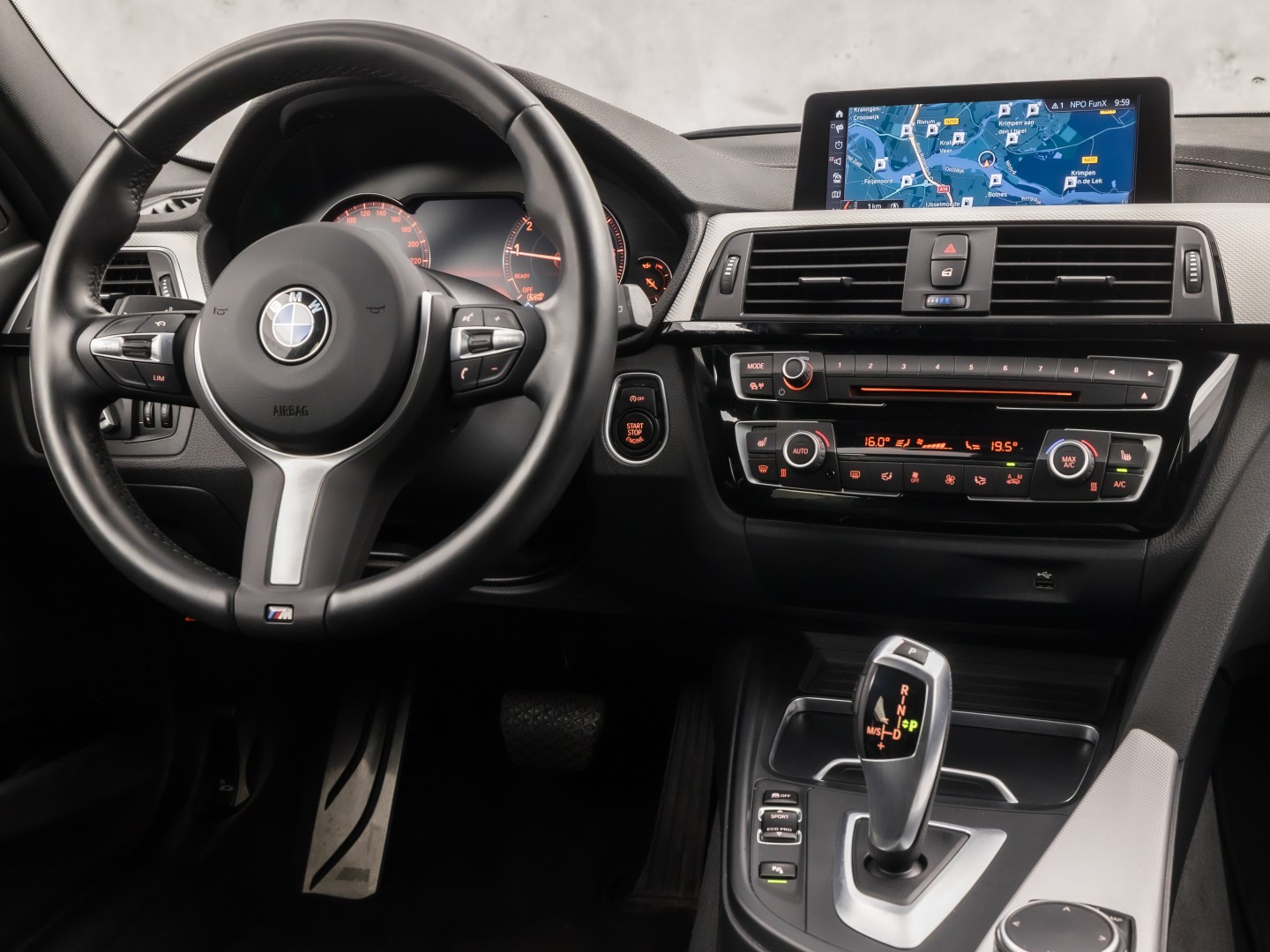 Foto van BMW 318i