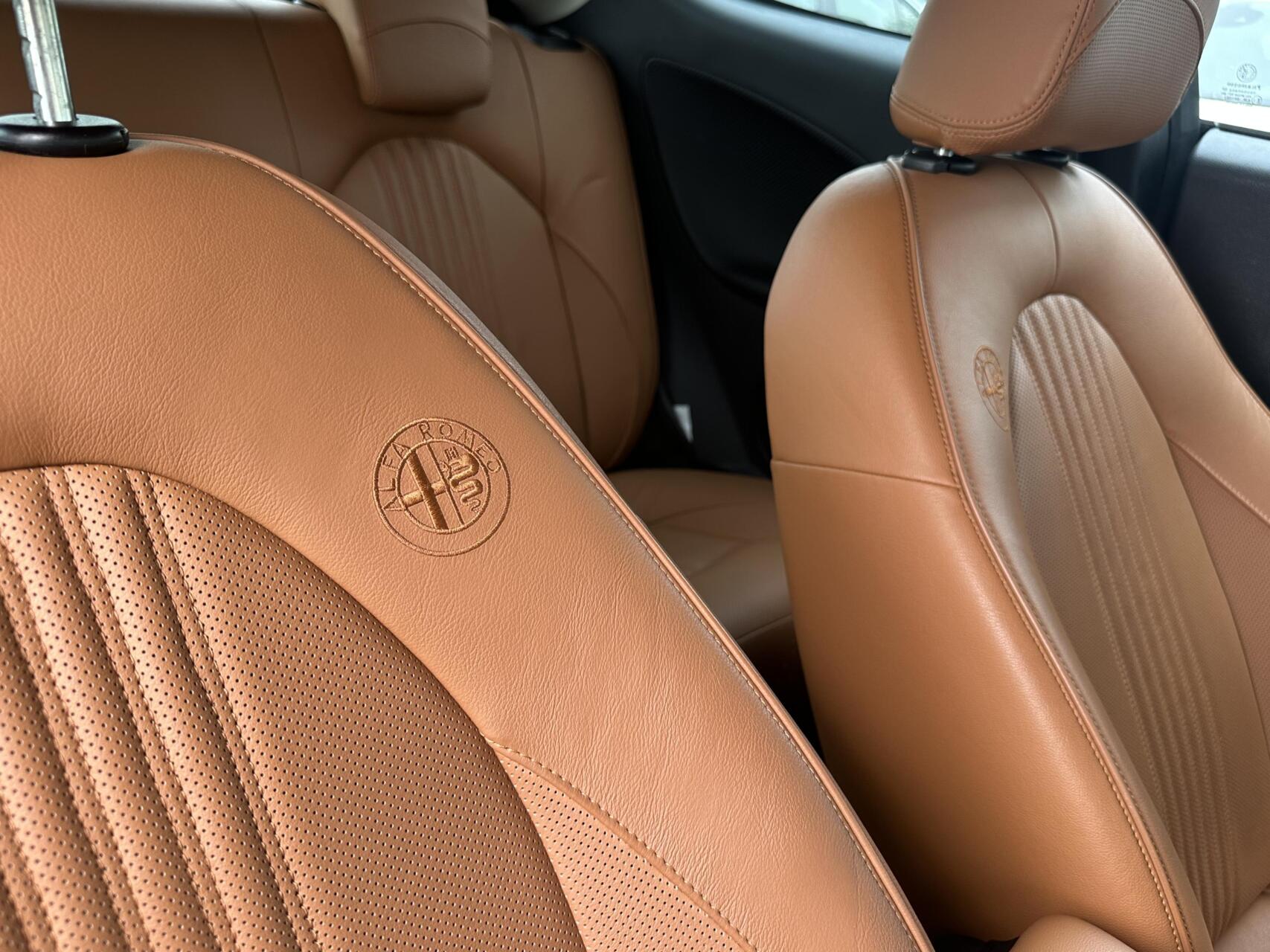 Foto van Alfa Romeo Alfa Mito