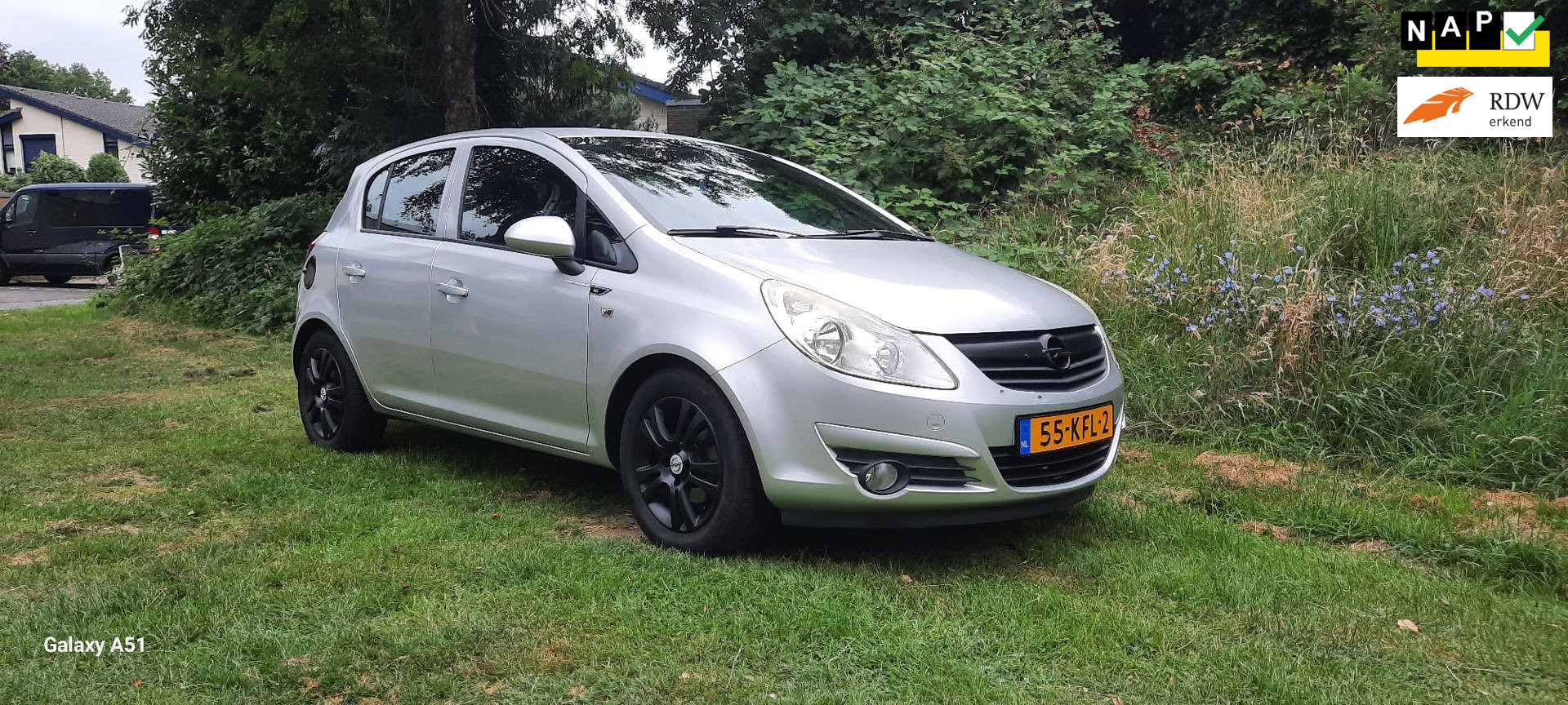 Opel Corsa 1.4-16V Enjoy 5 deurs airco 2009 - voorkant