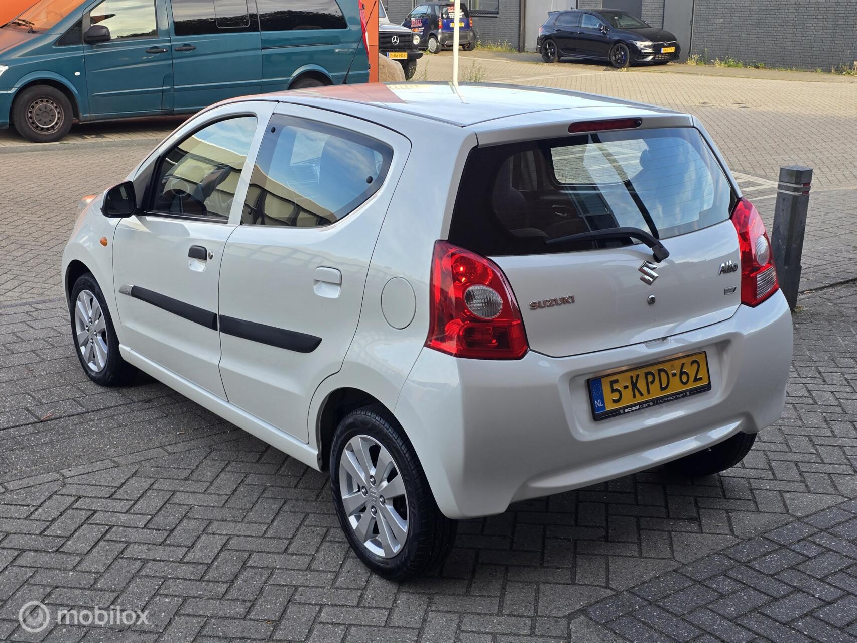 Foto van Suzuki Alto