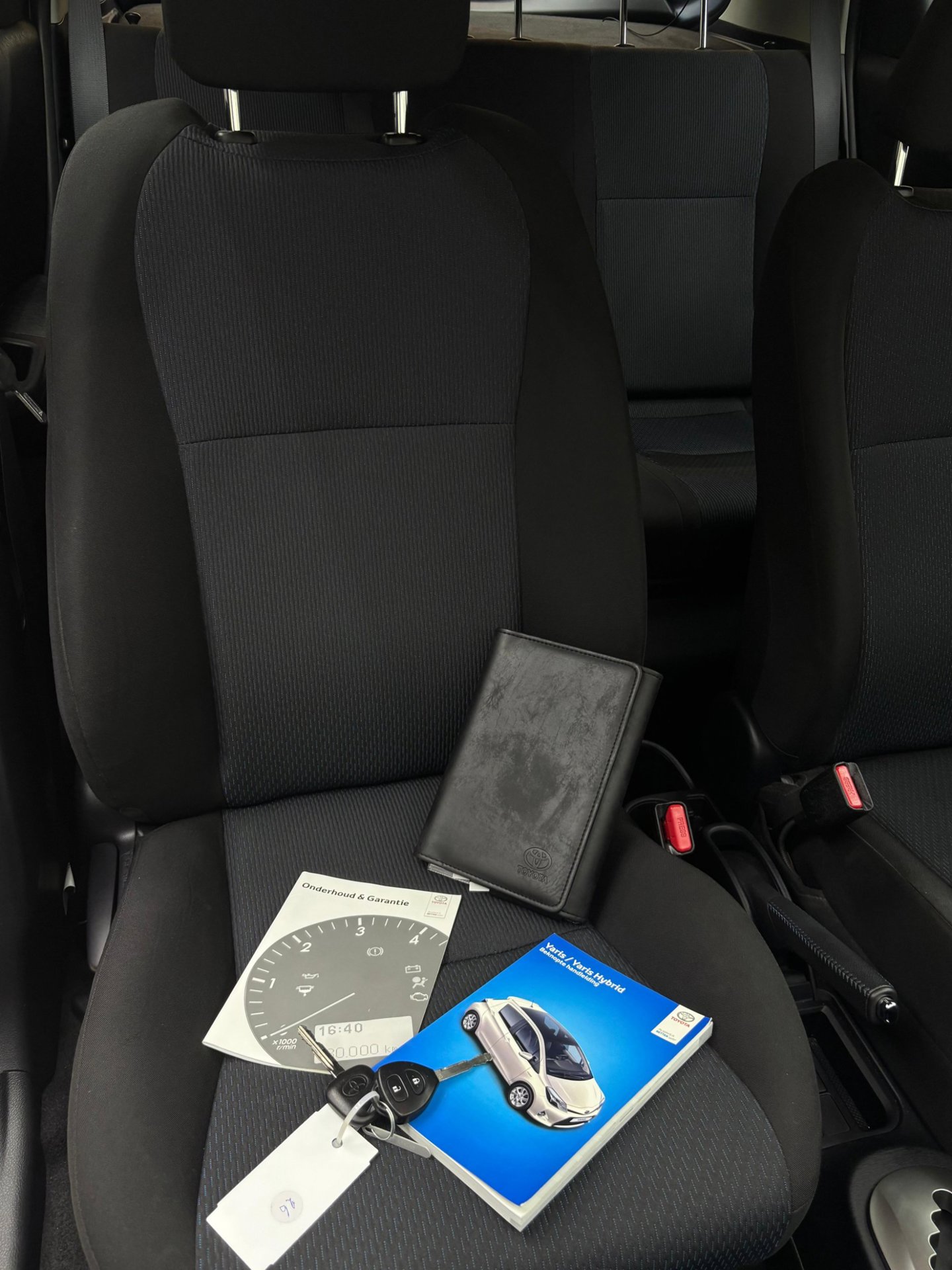 Foto van Toyota Toyota Yaris Hybrid