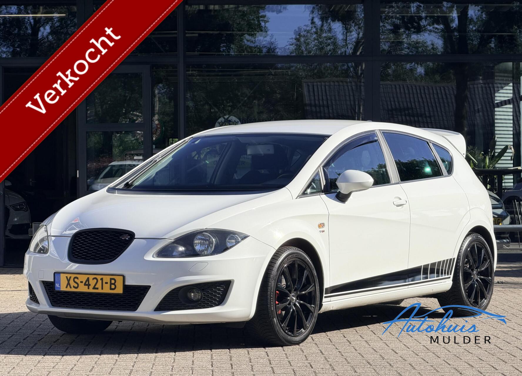 Seat Leon 1.8 TFSI Style | Airco | Stoelverwarming | Navigatie | Trekhaak | Sportief 2010 - voorkant