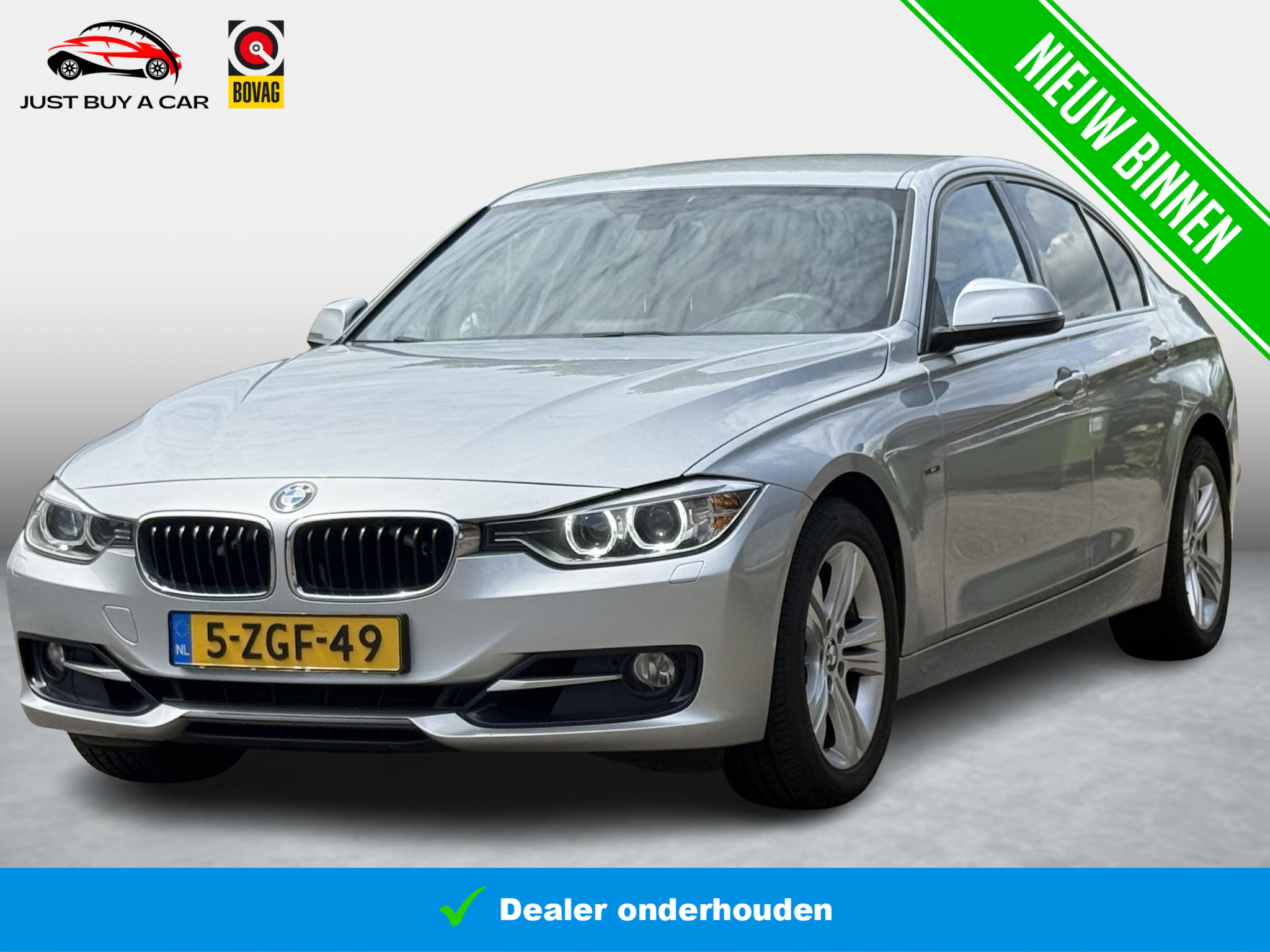 BMW 320i 320i Executive 2015 - voorkant