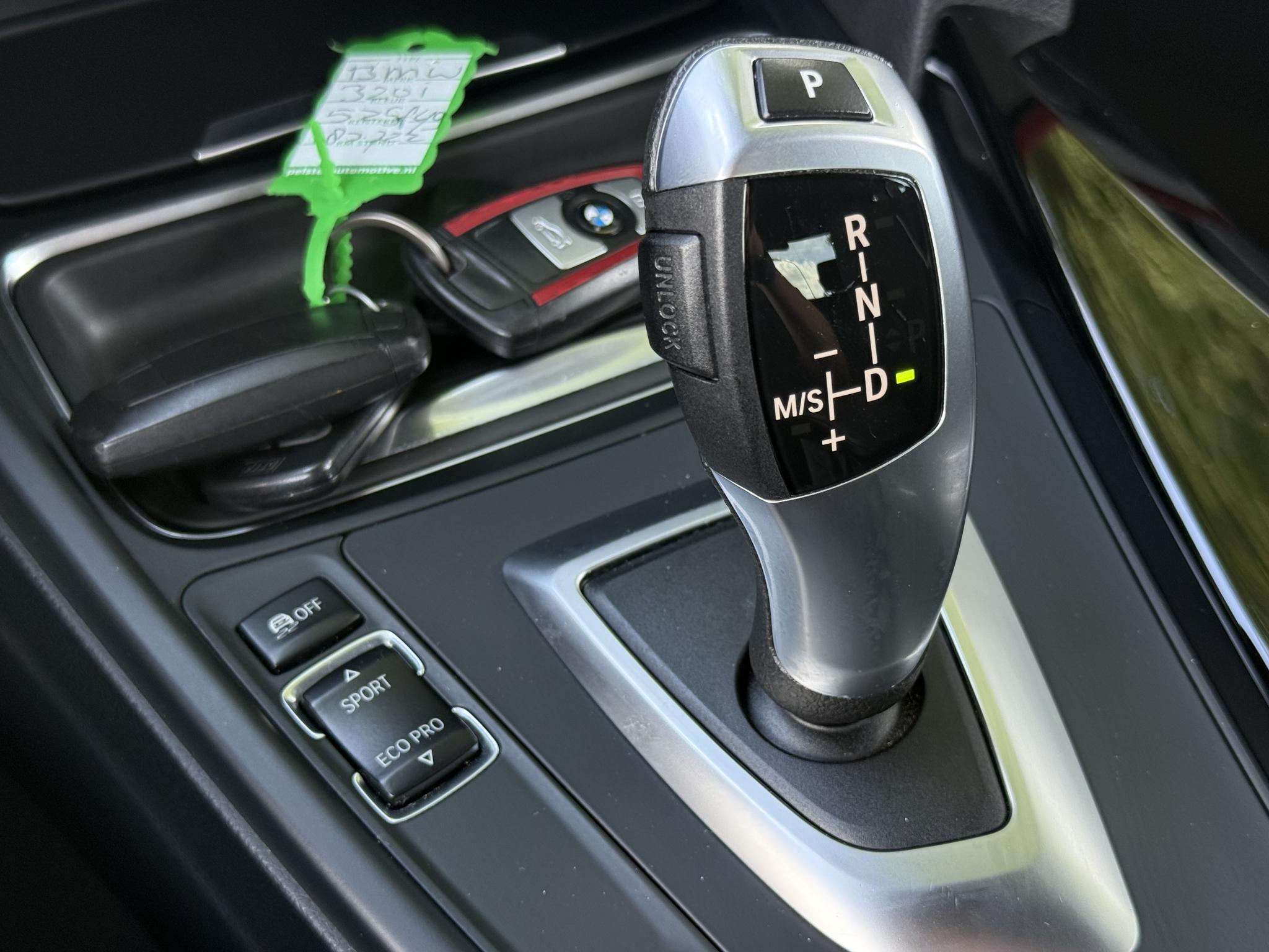 Foto van BMW 320i