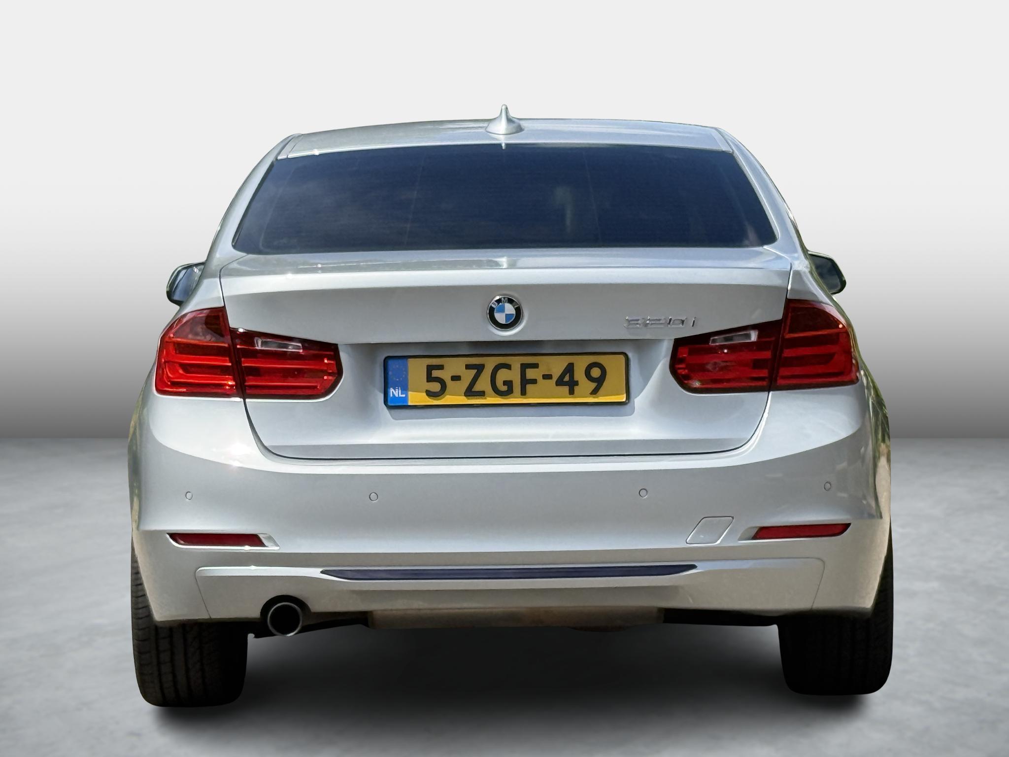 Foto van BMW 320i