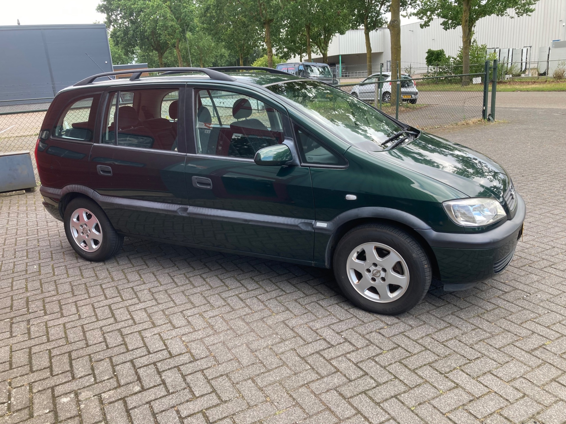 Foto van Opel Zafira-a