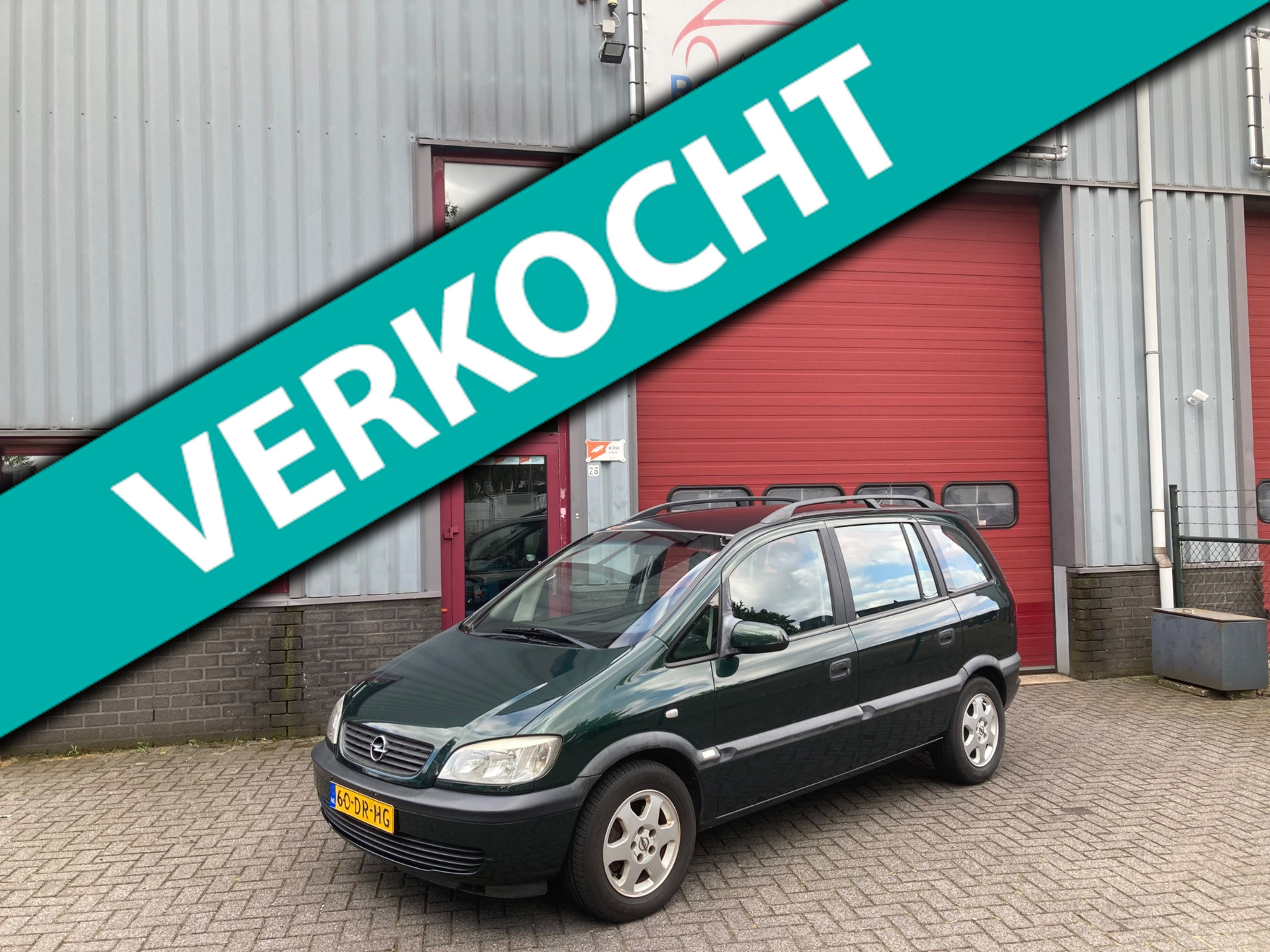 Opel Zafira-a 1.6-16V Comfort 7 personen, Airco, NAP 1999 - voorkant