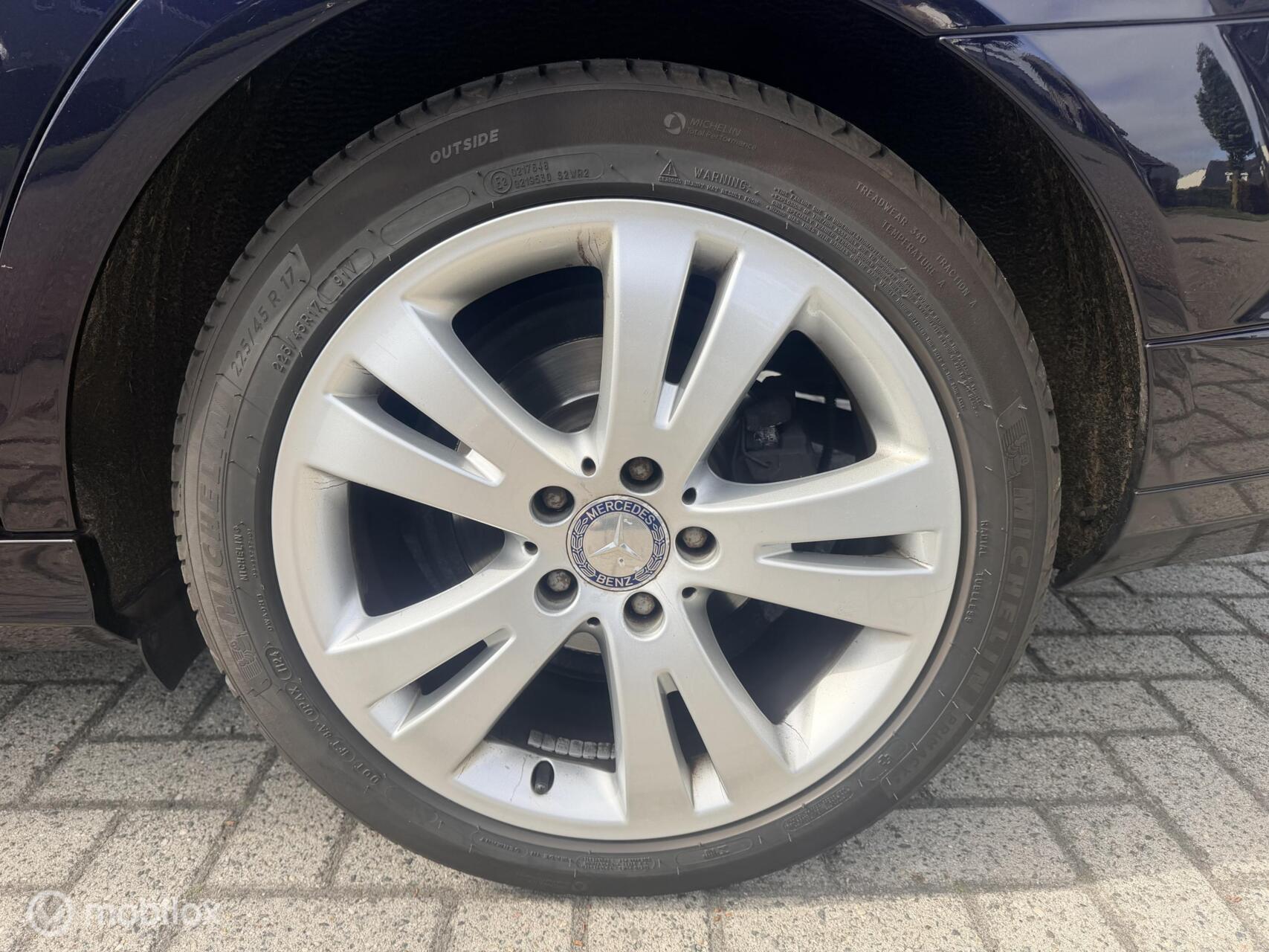 Foto van Mercedes-Benz C 180 Kompressor