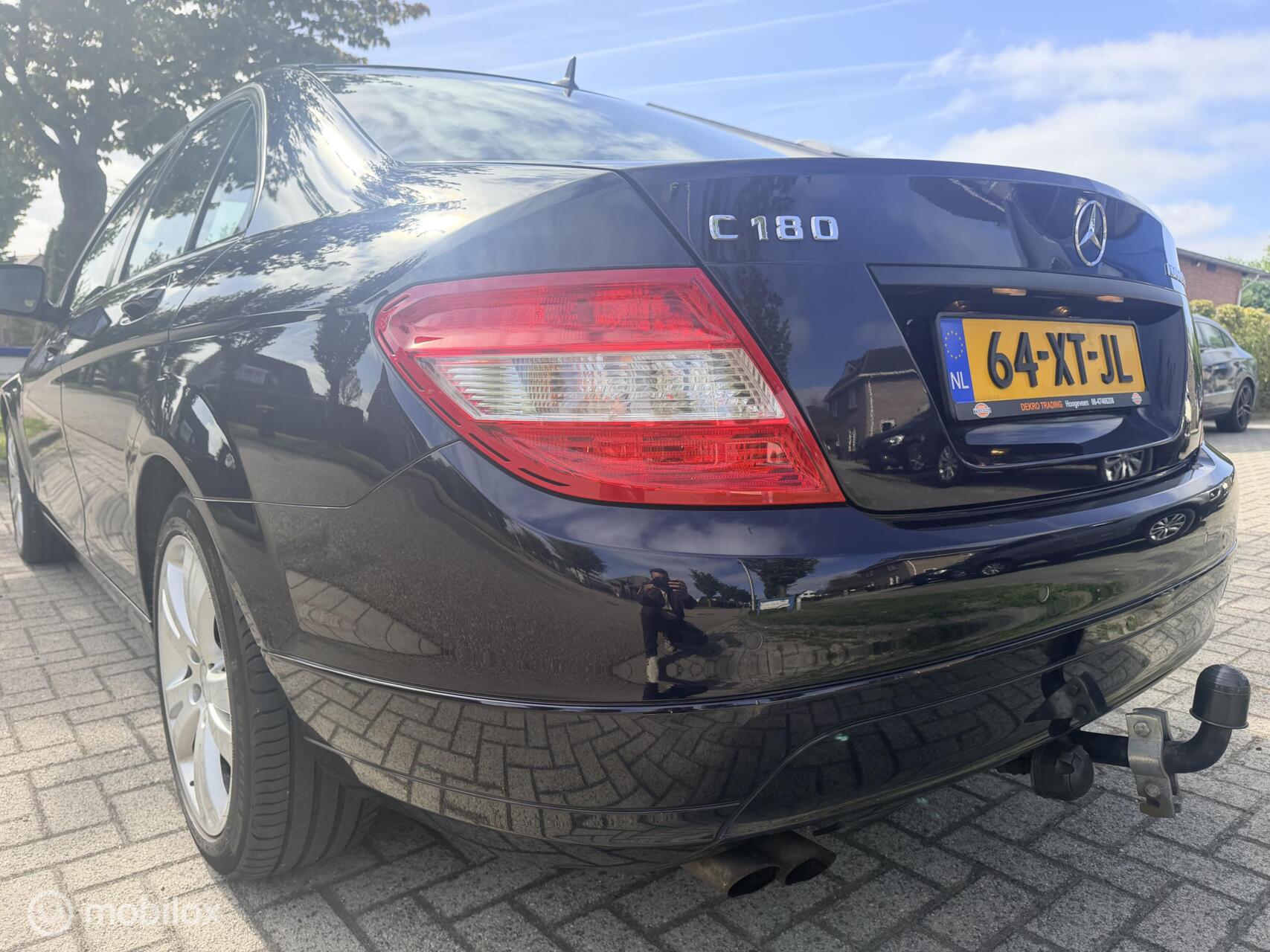 Foto van Mercedes-Benz C 180 Kompressor