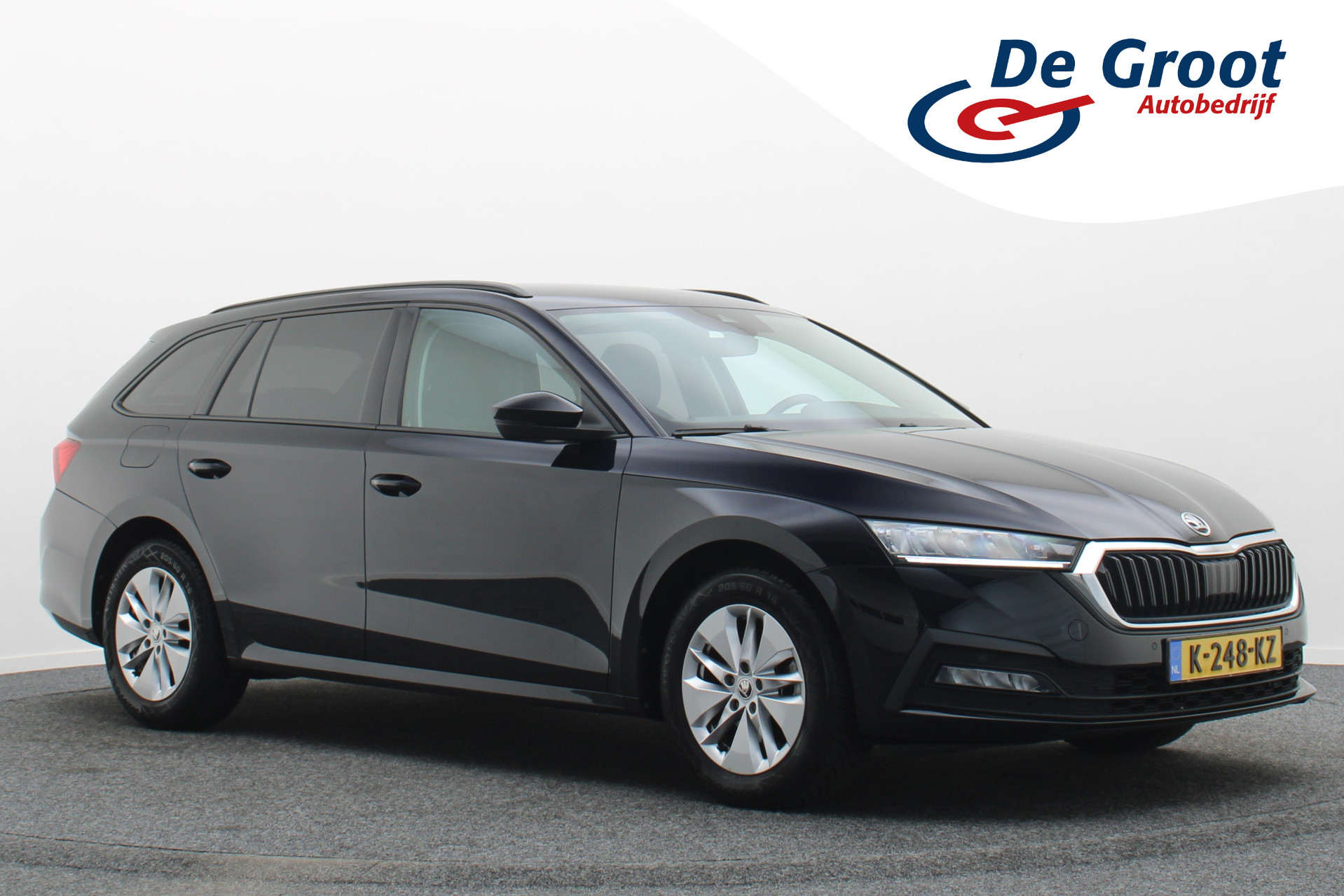 Skoda Octavia 1.0 e-TSI Business Edition 2021 - voorkant