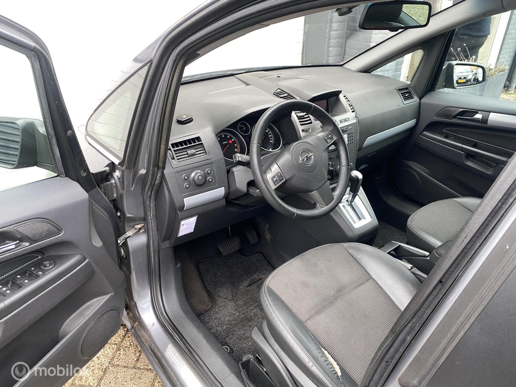 Foto van Opel Zafira