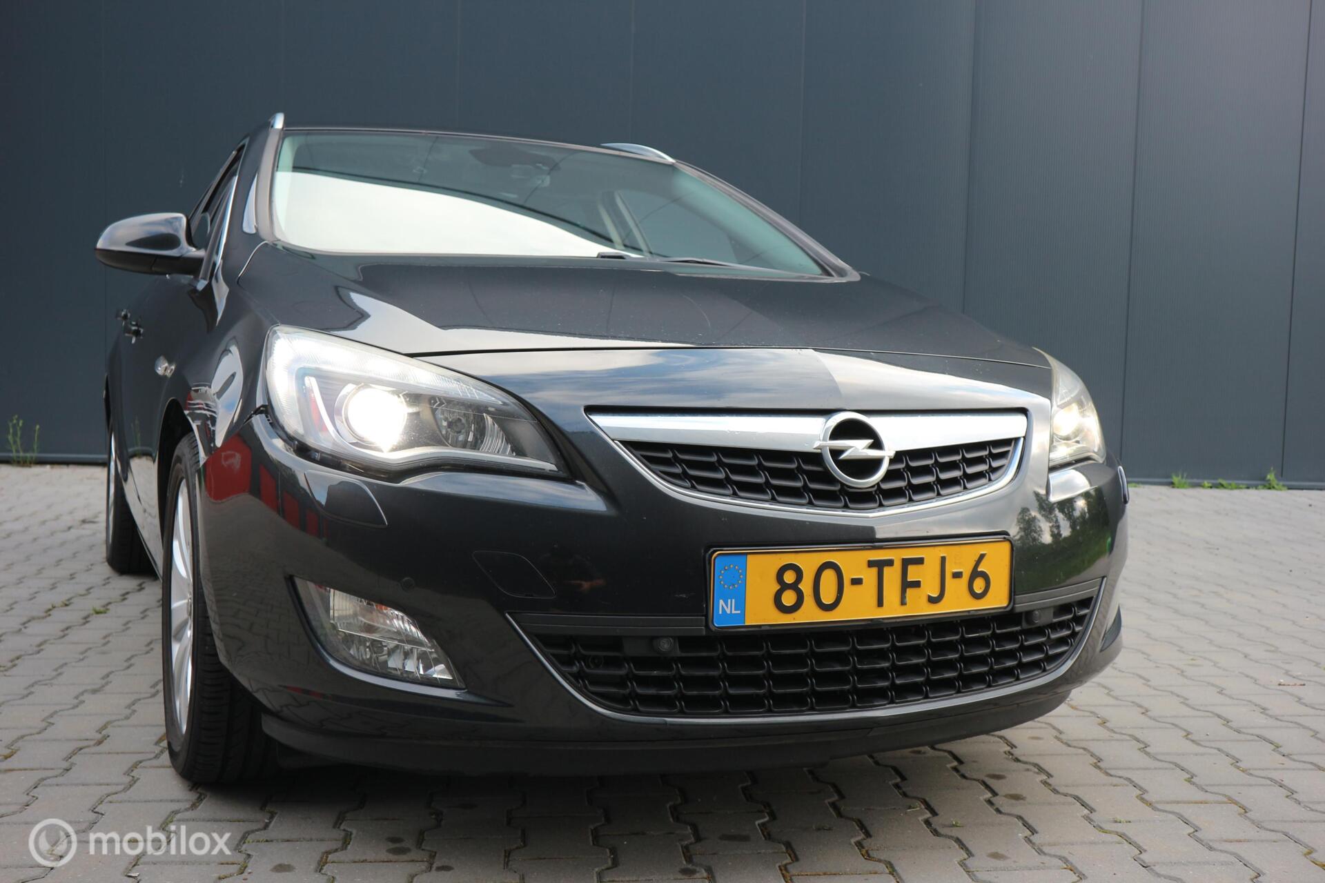 Foto van Opel Astra Sports Tourer