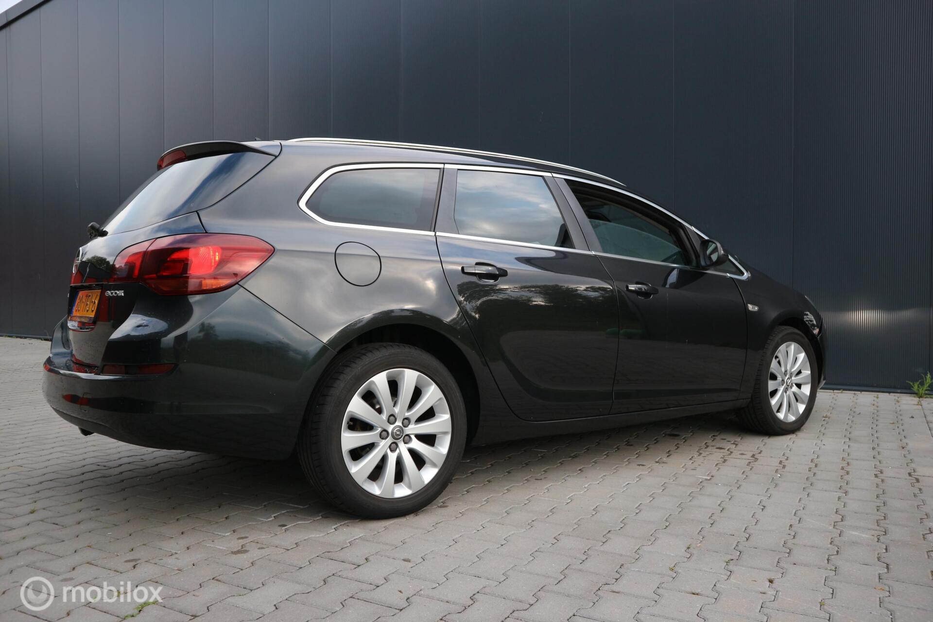 Foto van Opel Astra Sports Tourer