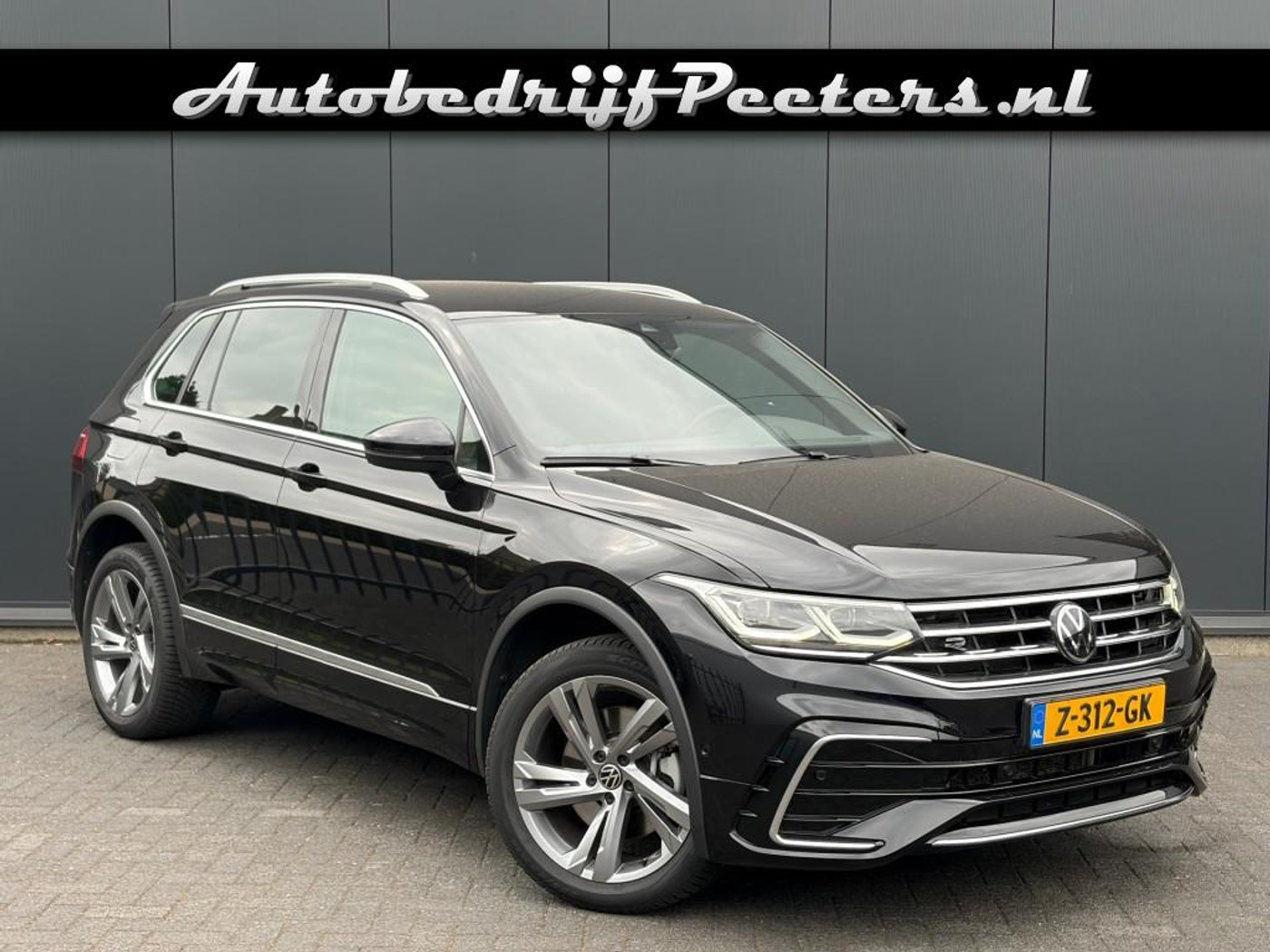 Volkswagen Tiguan 1.4 TSI eHybrid R-Line ACC V-Cockpit LED Navi Camera Carplay NL-auto 2024 - voorkant
