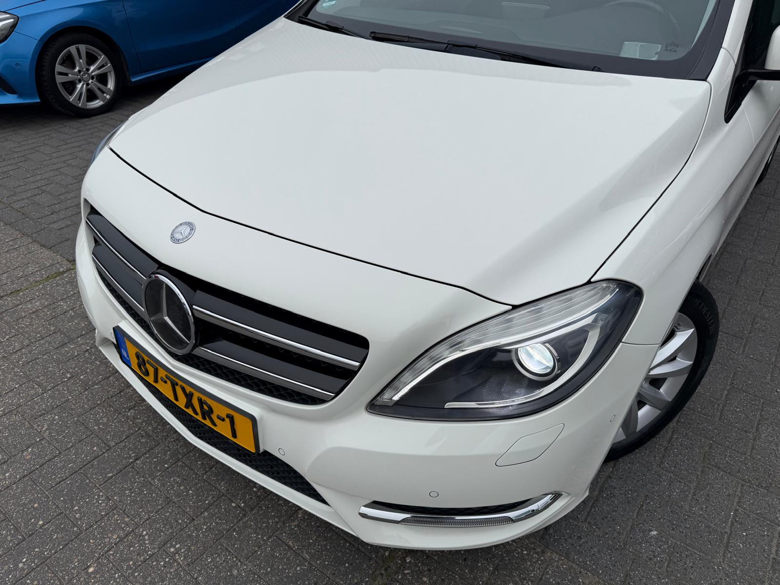 Foto van Mercedes-Benz B 180